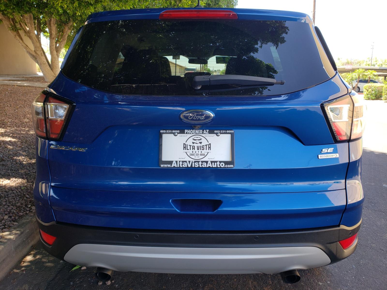 2017 /Tan and black Ford Escape SE FWD ( 1FMCU0GD4H) with an 1.5L L4 DOHC 16V engine, 6A transmission, located at 323 E Dunlap Ave., Phoenix, AZ, 85020, (602) 331-9000, 33.567677, -112.069000 - Photo #7