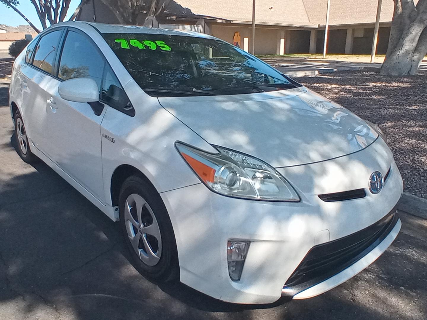 2012 WHITE /gray Toyota Prius Prius II (JTDKN3DU2C5) with an 1.8L L4 DOHC 16V HYBRID engine, Continuously Variable Transmission transmission, located at 323 E Dunlap Ave., Phoenix, AZ, 85020, (602) 331-9000, 33.567677, -112.069000 - 2012 Toyota Prius Prius II,........good condition, Ice cold A/C, No accidents, Power everything, Stereo/cd player, Phone sync, Bluetooth, Clean gray and lite gray interior with gray cloth seats in near perfect condition, power windows, power door locks, clean Arizona title, Runs and Drives Excellen - Photo#2