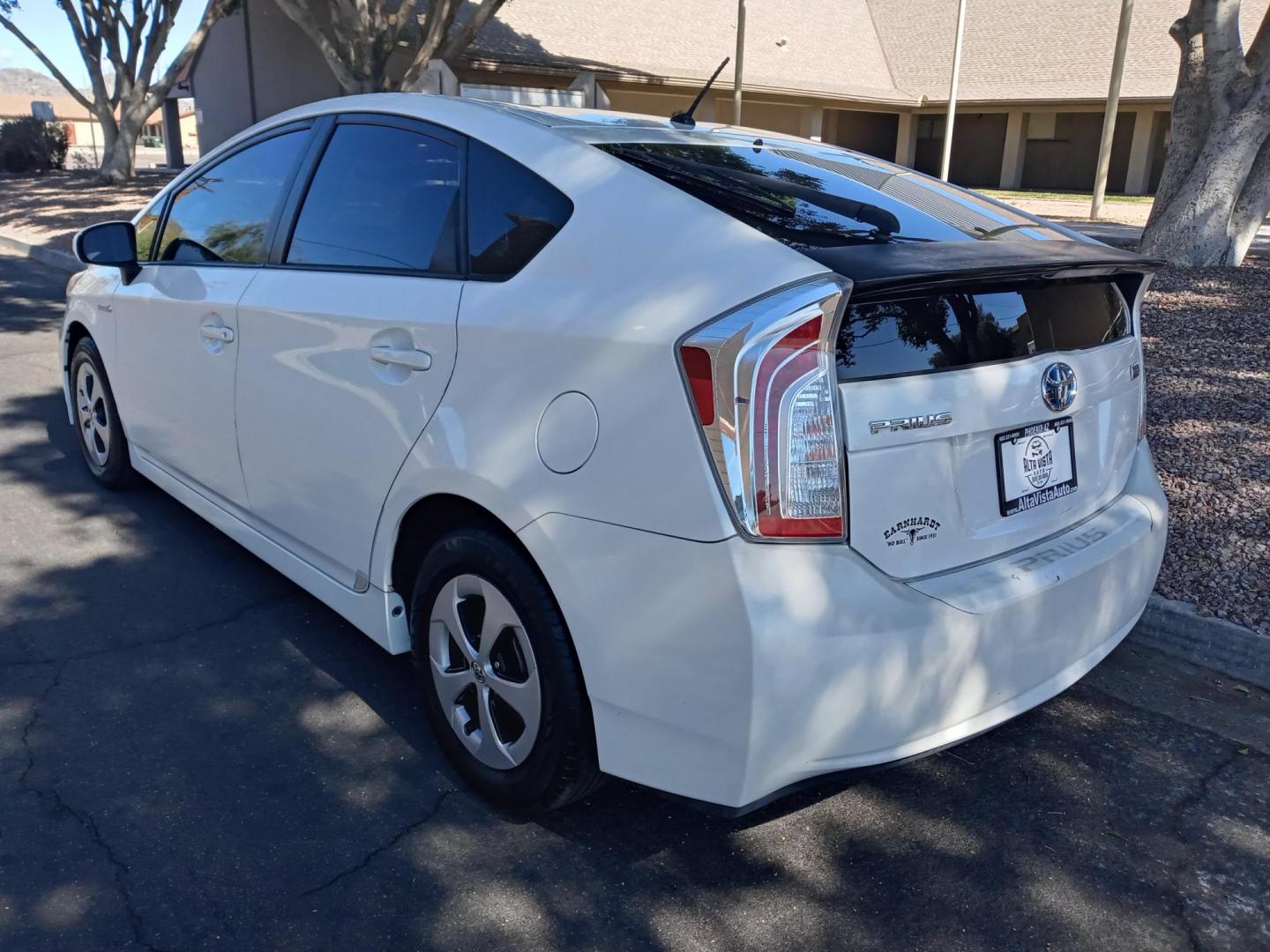 2012 WHITE /gray Toyota Prius Prius II (JTDKN3DU2C5) with an 1.8L L4 DOHC 16V HYBRID engine, Continuously Variable Transmission transmission, located at 323 E Dunlap Ave., Phoenix, AZ, 85020, (602) 331-9000, 33.567677, -112.069000 - 2012 Toyota Prius Prius II,........good condition, Ice cold A/C, No accidents, Power everything, Stereo/cd player, Phone sync, Bluetooth, Clean gray and lite gray interior with gray cloth seats in near perfect condition, power windows, power door locks, clean Arizona title, Runs and Drives Excellen - Photo#5