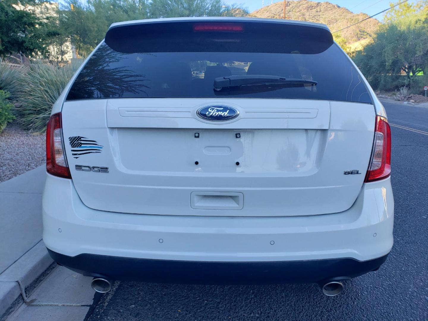 2013 /gray Ford Edge SEL FWD (2FMDK3JC2DB) with an 3.5L V6 DOHC 24V engine, 6-Speed Automatic transmission, located at 323 E Dunlap Ave., Phoenix, AZ, 85020, (602) 331-9000, 33.567677, -112.069000 - 2013 Ford Edge SEL, EXCELLENT condition, Ice Cold A/C front and back, Gray and tan interior with tan cloth seats in near perfect condition, New brakes, Tune up, Stereo/CD player, Phone sync, Bluetooth, Satellite compatible, This suv is gorgeous inside and out, Incredible gas mileage! Arizona title , - Photo#7