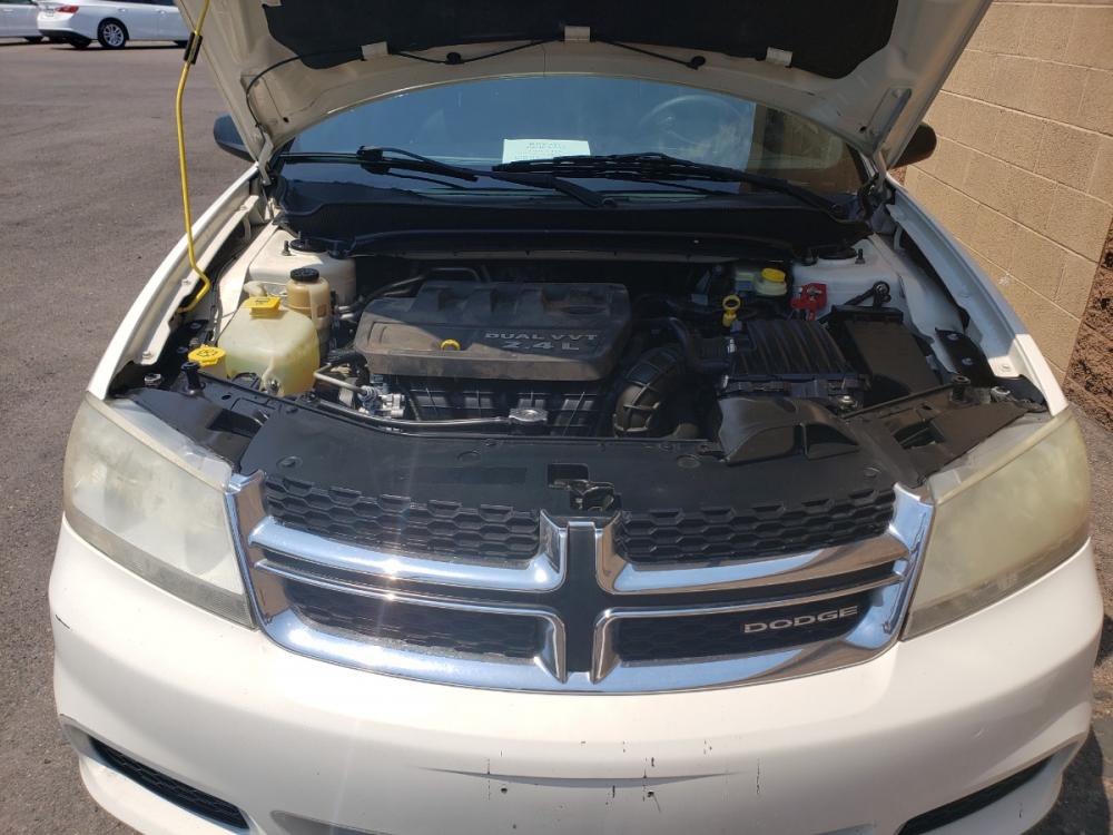 2011 WHITE /gray Dodge Avenger Express (1B3BD4FBXBN) with an 2.4L L4 DOHC 16V engine, 4-Speed Automatic transmission, located at 323 E Dunlap Ave., Phoenix, AZ, 85020, (602) 331-9000, 33.567677, -112.069000 - 2011 Dodge Avenger SE,...... EXCELLENT condition, A Real Must See!!.... No accidents, Power everything, Stereo/cd player, Ice cold ac, Clean gray interior with gray cloth seats in near perfect condition, power windows, power door locks, clean Arizona title, Runs and Drives Excellent. Very clean insi - Photo #16