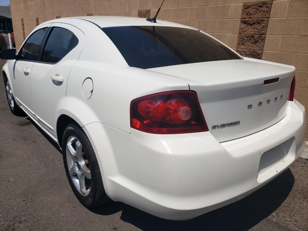 2011 WHITE /gray Dodge Avenger Express (1B3BD4FBXBN) with an 2.4L L4 DOHC 16V engine, 4-Speed Automatic transmission, located at 323 E Dunlap Ave., Phoenix, AZ, 85020, (602) 331-9000, 33.567677, -112.069000 - 2011 Dodge Avenger SE,...... EXCELLENT condition, A Real Must See!!.... No accidents, Power everything, Stereo/cd player, Ice cold ac, Clean gray interior with gray cloth seats in near perfect condition, power windows, power door locks, clean Arizona title, Runs and Drives Excellent. Very clean insi - Photo #5