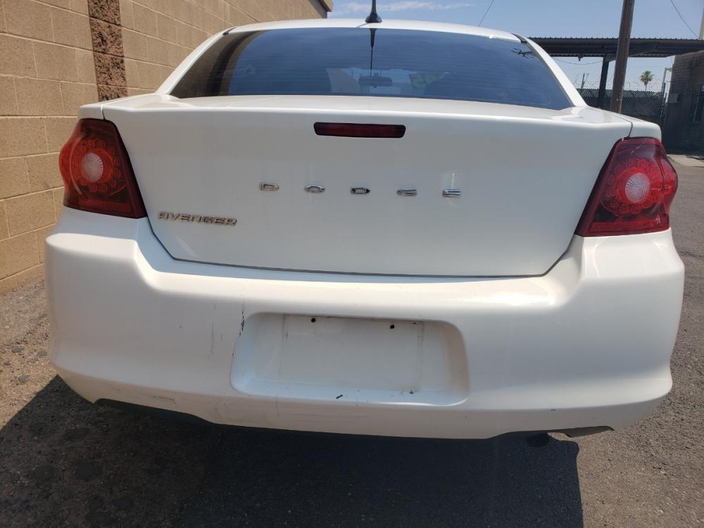 2011 WHITE /gray Dodge Avenger Express (1B3BD4FBXBN) with an 2.4L L4 DOHC 16V engine, 4-Speed Automatic transmission, located at 323 E Dunlap Ave., Phoenix, AZ, 85020, (602) 331-9000, 33.567677, -112.069000 - 2011 Dodge Avenger SE,...... EXCELLENT condition, A Real Must See!!.... No accidents, Power everything, Stereo/cd player, Ice cold ac, Clean gray interior with gray cloth seats in near perfect condition, power windows, power door locks, clean Arizona title, Runs and Drives Excellent. Very clean insi - Photo #7