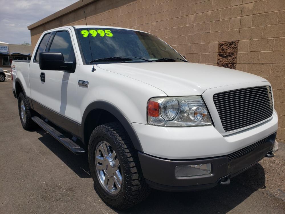 2004 WHITE /black Ford F-150 FX4 SuperCab 4WD (1FTPX14584K) with an 5.4L V6 SOHC 16V engine, 4-Speed Automatic Overdrive transmission, located at 323 E Dunlap Ave., Phoenix, AZ, 85020, (602) 331-9000, 33.567677, -112.069000 - 2004 Ford F-150 FX4,........EXCELLENT condition, No accidents, A MUST SEE!!.... Ice cold a/c, Black interior with Beautiful black cloth seats are in like new condition, Sliding rear window, Beautiful tinted sunroof, Stereo/CD player, Rear receiver, Goodyear Wrangler A/T tires, Running boards, Clean - Photo #2