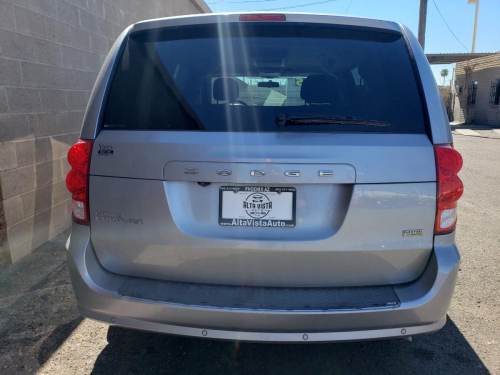 2013 /gray and black Dodge Grand Caravan SXT (2C4RDGCGXDR) with an 3.6L V6 DOHC 24V engine, 6-Speed Automatic transmission, located at 323 E Dunlap Ave., Phoenix, AZ, 85020, (602) 331-9000, 33.567677, -112.069000 - 2013 Dodge Grand Caravan SXT,...... 7-Passenger Van , EXCELLENT condition, A Real Must See!!.... No accidents, Clean inside and out, Ice cold ac, Third row seating, Rear ac second and third seats, Gray and black interior with black cloth seats in good condition and the van is gorgeous. Touch screenS - Photo #7