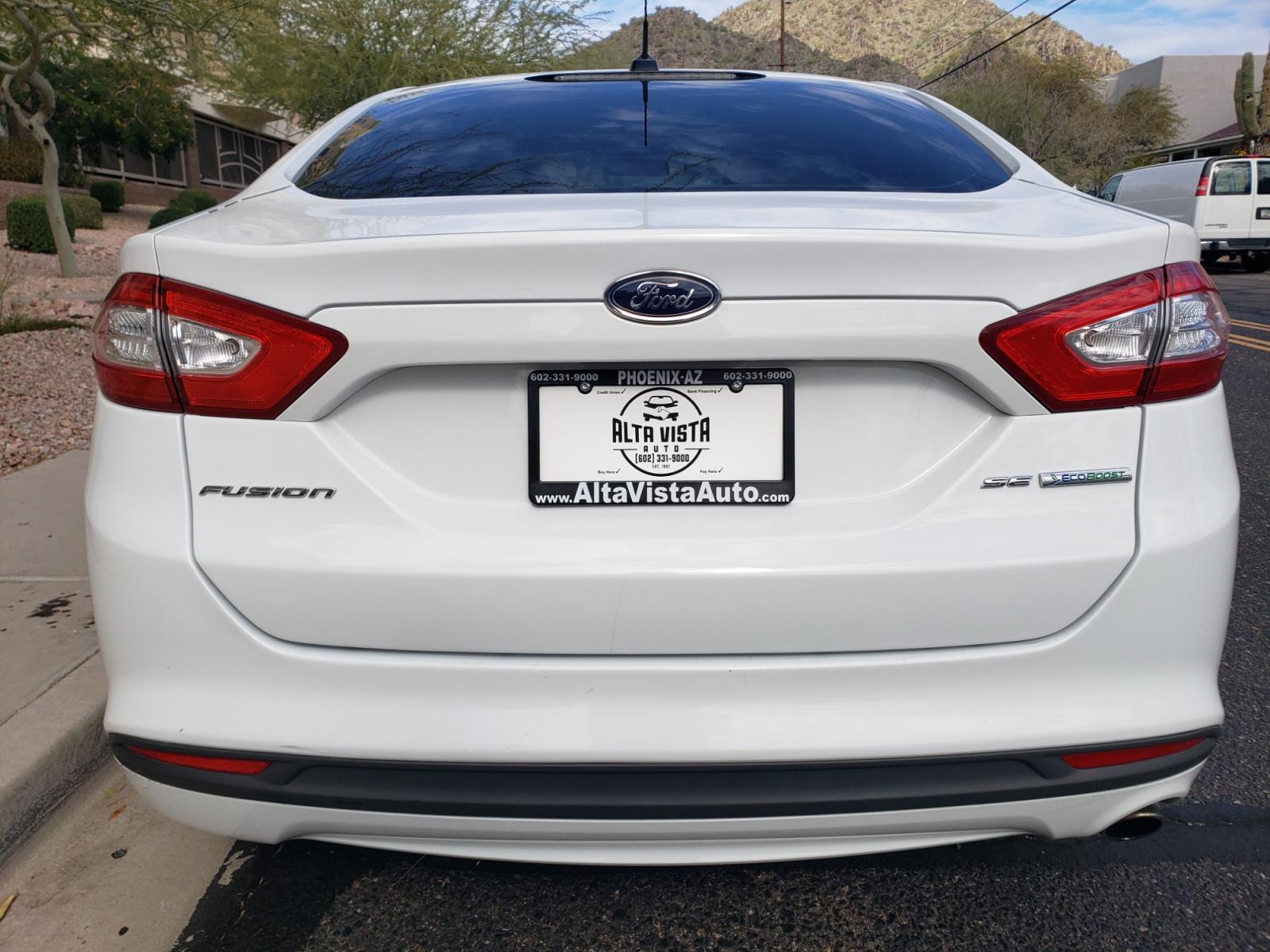 2014 WHITE /tan Ford Fusion SE (3FA6P0H74ER) with an 2.5L L4 DOHC 16V engine, 6-Speed Automatic transmission, located at 323 E Dunlap Ave., Phoenix, AZ, 85020, (602) 331-9000, 33.567677, -112.069000 - 2014 Ford Fusion SE,........EXCELLENT condition, A Real Must See!!.... No accidents, Power everything, Stereo/cd player, Phone sync, Bluetooth, Satellite compatible, Ice cold ac, Clean Tan and Black interior with Tan cloth seats in near perfect condition, power windows, power door locks, clean Arizo - Photo #7