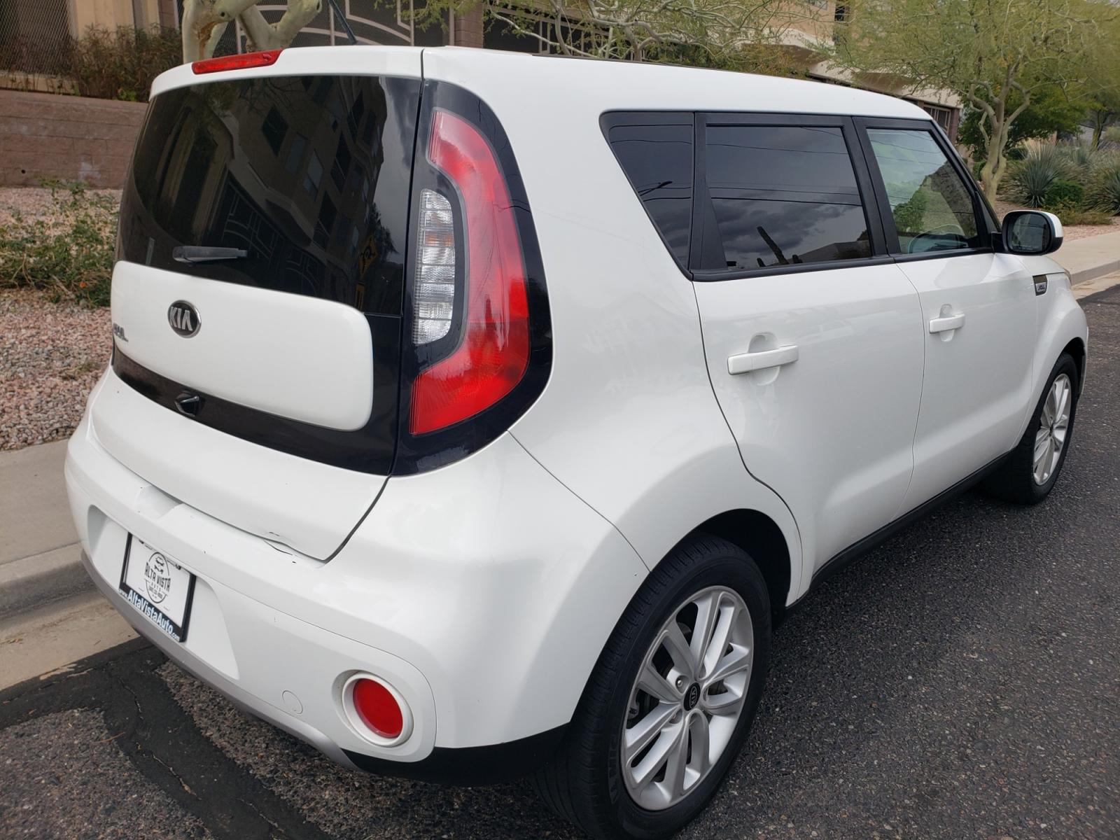 2018 WHITE /gray and black Kia Soul + (KNDJP3A50J7) with an 2.0L L4 DOHC 16V engine, 6A transmission, located at 323 E Dunlap Ave., Phoenix, AZ, 85020, (602) 331-9000, 33.567677, -112.069000 - 2018 Kia Soul,.....A Must See!! No accidents. Ice cold AC. the car is gorgeous inside and out. power windows, power door locks, Clean black and gray interior with beautiful black cloth seats in near perfect condition.....Touch screen Stereo, Satellite compatible, Bluetooth, Phone sync, Navigation, B - Photo #3