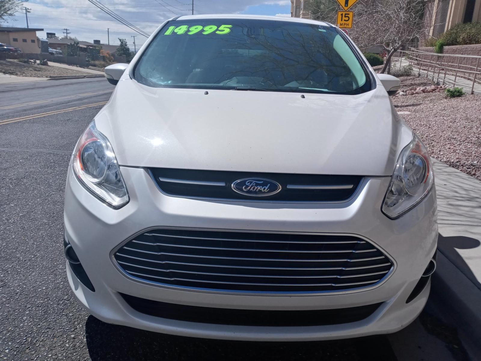 2015 WHITE /Gray and Cream Ford C-Max Energi SEL (1FADP5CU9FL) with an 2.0L L4 DOHC 16V HYBRID engine, Continuously Variable Transmission transmission, located at 323 E Dunlap Ave., Phoenix, AZ, 85020, (602) 331-9000, 33.567677, -112.069000 - 2015 Ford C-Max, ........A Must See!! No accidents, Ice cold AC. The car is gorgeous inside and out. Power windows, Power door locks, Touch screen Stereo/Cd player, Phone sync, Bluetooth, Satellite compatible, Navigation, Backup camera, Beautiful gray and black interior with gray Leather seats, Gorg - Photo #1