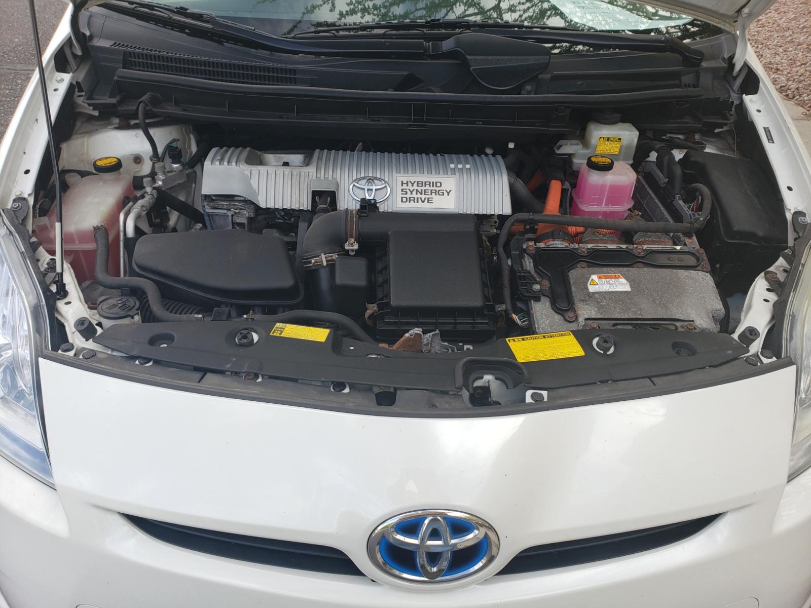 2010 WHITE /Tan and black Toyota Prius Prius II (JTDKN3DU8A0) with an 1.8L L4 DOHC 16V engine, Continuously Variable Transmisson transmission, located at 323 E Dunlap Ave., Phoenix, AZ, 85020, (602) 331-9000, 33.567677, -112.069000 - 2010 Toyota Prius,....... EXCELLENT condition, A Real Must See!!.... No accidents, Power everything, Ice cold ac, Stereo/CD player, Clean black and tan interior with tan cloth seats in near perfect condition, power windows, power door locks, clean Arizona title, Runs and Drives Excellent. passed emi - Photo #18