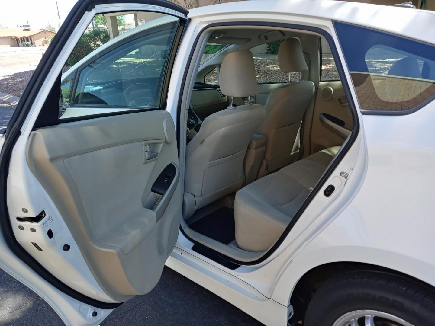 2010 WHITE /Tan and black Toyota Prius Prius II (JTDKN3DU8A0) with an 1.8L L4 DOHC 16V engine, Continuously Variable Transmisson transmission, located at 323 E Dunlap Ave., Phoenix, AZ, 85020, (602) 331-9000, 33.567677, -112.069000 - 2010 Toyota Prius,....... EXCELLENT condition, A Real Must See!!.... No accidents, Power everything, Ice cold ac, Stereo/CD player, Clean black and tan interior with tan cloth seats in near perfect condition, power windows, power door locks, clean Arizona title, Runs and Drives Excellent. passed emi - Photo#10