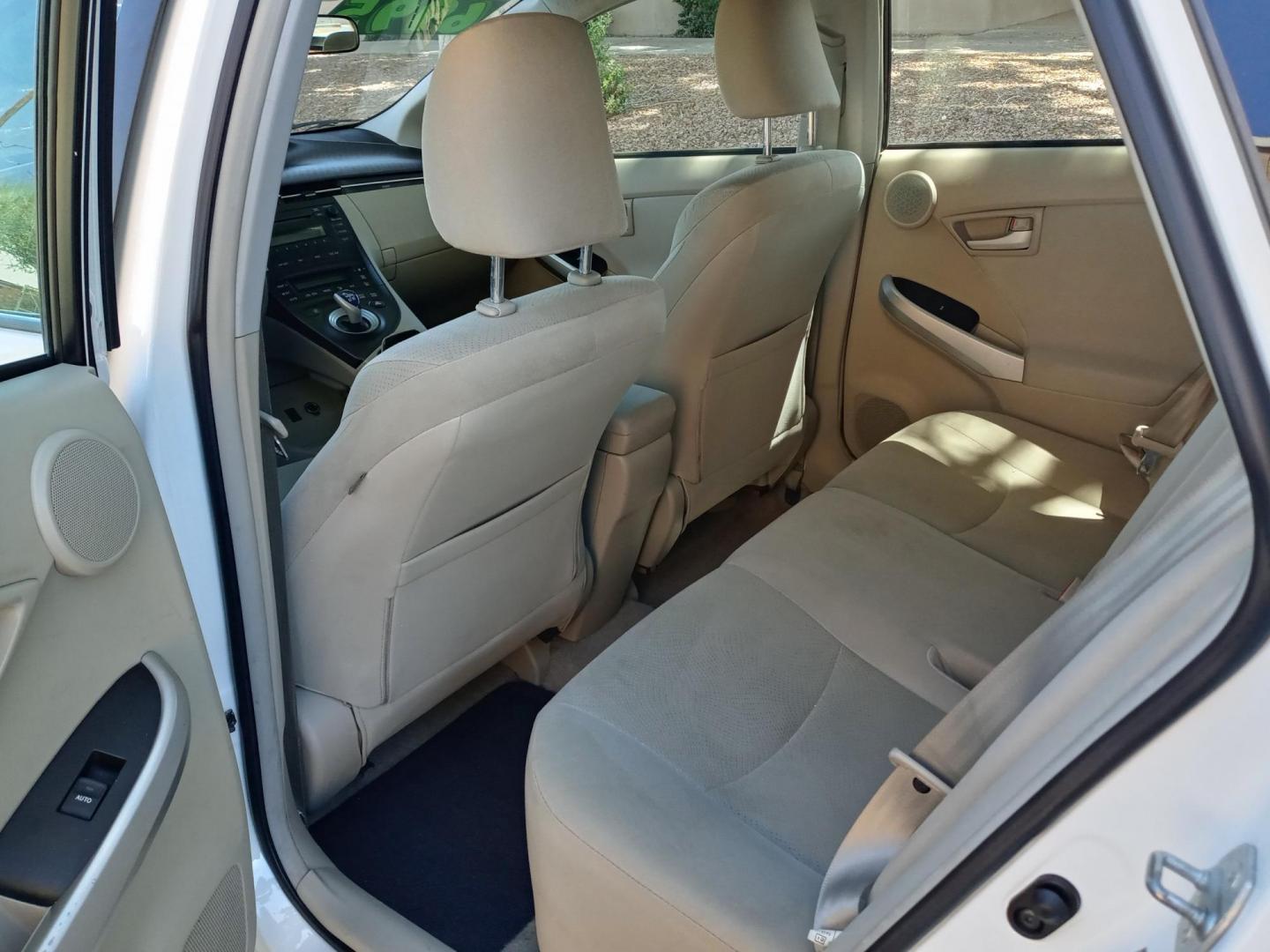 2010 WHITE /Tan and black Toyota Prius Prius II (JTDKN3DU8A0) with an 1.8L L4 DOHC 16V engine, Continuously Variable Transmisson transmission, located at 323 E Dunlap Ave., Phoenix, AZ, 85020, (602) 331-9000, 33.567677, -112.069000 - 2010 Toyota Prius,....... EXCELLENT condition, A Real Must See!!.... No accidents, Power everything, Ice cold ac, Stereo/CD player, Clean black and tan interior with tan cloth seats in near perfect condition, power windows, power door locks, clean Arizona title, Runs and Drives Excellent. passed emi - Photo#11
