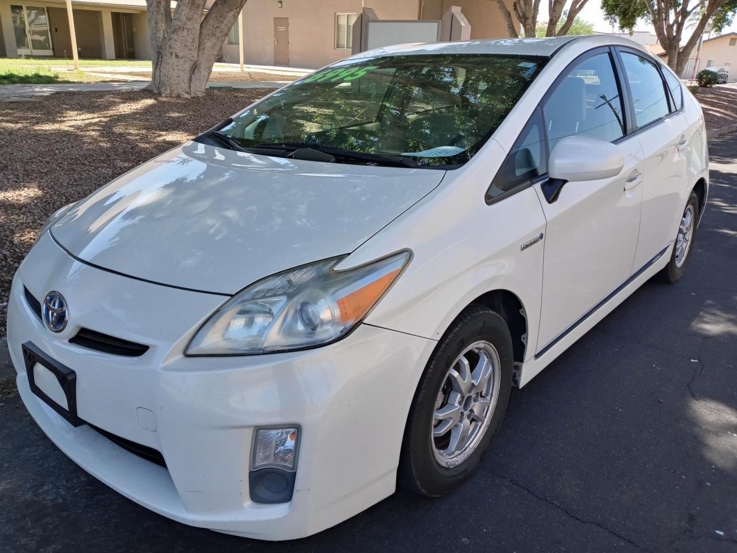2010 WHITE /Tan and black Toyota Prius Prius II (JTDKN3DU8A0) with an 1.8L L4 DOHC 16V engine, Continuously Variable Transmisson transmission, located at 323 E Dunlap Ave., Phoenix, AZ, 85020, (602) 331-9000, 33.567677, -112.069000 - 2010 Toyota Prius,....... EXCELLENT condition, A Real Must See!!.... No accidents, Power everything, Ice cold ac, Stereo/CD player, Clean black and tan interior with tan cloth seats in near perfect condition, power windows, power door locks, clean Arizona title, Runs and Drives Excellent. passed emi - Photo#0