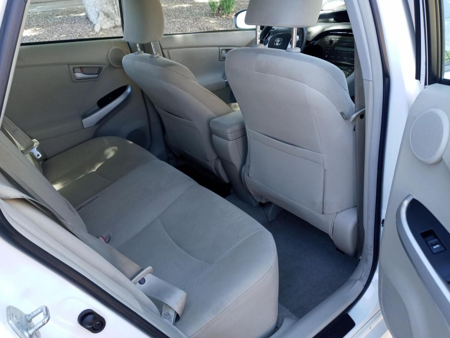 2010 WHITE /Tan and black Toyota Prius Prius II (JTDKN3DU8A0) with an 1.8L L4 DOHC 16V engine, Continuously Variable Transmisson transmission, located at 323 E Dunlap Ave., Phoenix, AZ, 85020, (602) 331-9000, 33.567677, -112.069000 - 2010 Toyota Prius,....... EXCELLENT condition, A Real Must See!!.... No accidents, Power everything, Ice cold ac, Stereo/CD player, Clean black and tan interior with tan cloth seats in near perfect condition, power windows, power door locks, clean Arizona title, Runs and Drives Excellent. passed emi - Photo#15