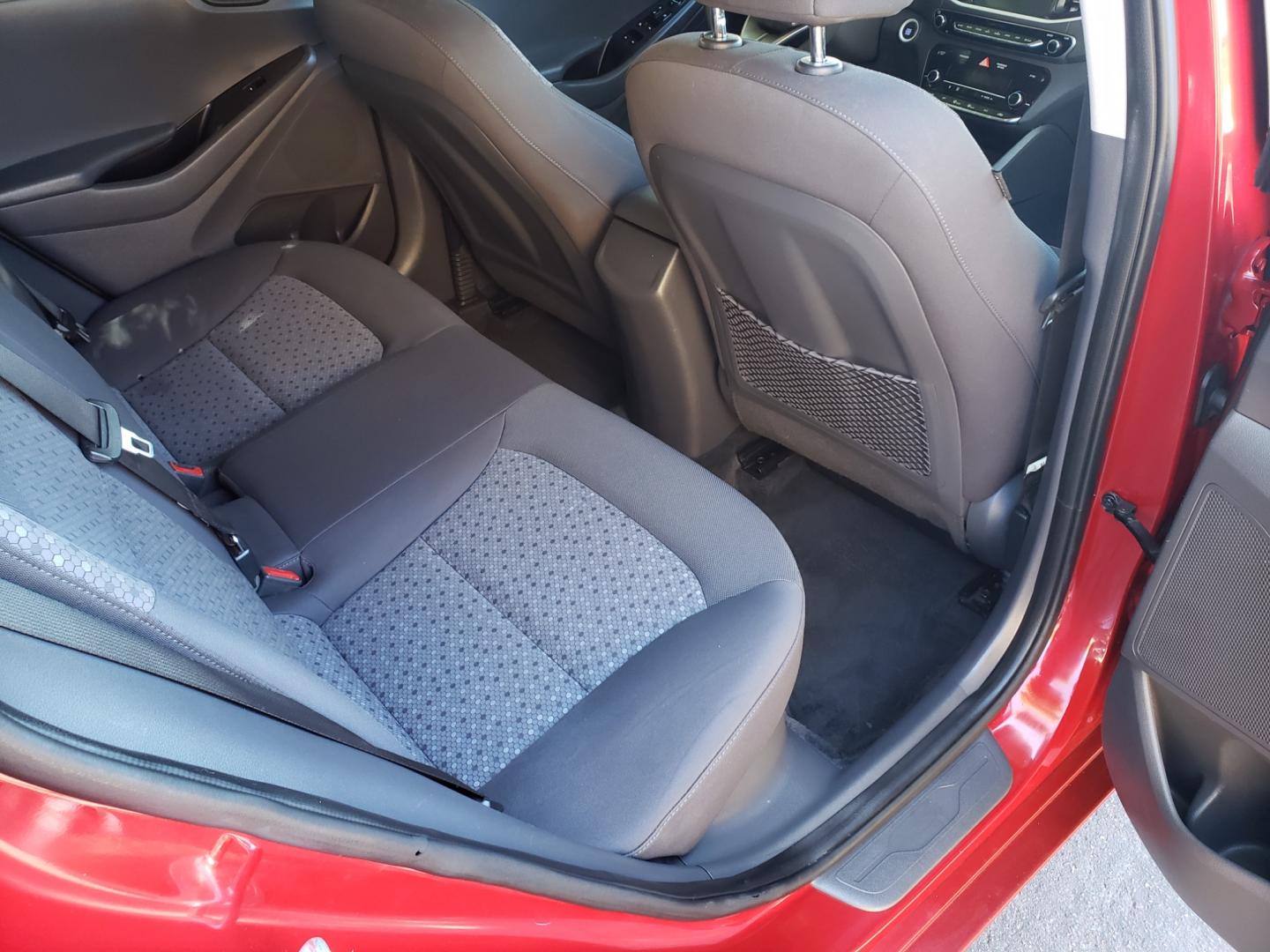 2019 /gray and lite gray Hyundai Ioniq Hybrid Blue (KMHC65LC7KU) with an 1.6L L4 DOHC 16V HYBRID engine, 6A transmission, located at 323 E Dunlap Ave., Phoenix, AZ, 85020, (602) 331-9000, 33.567677, -112.069000 - 2019 Hyundai Ioniq Hybrid,......A Must See!! No accidents, Ice cold AC. The car is gorgeous inside and out. Power windows, Power door locks, Touch screen Stereo, Phone sync, Bluetooth, Satellite compatible, backup camera, Beautiful gray and lite gray interior with dark gray cloth seats in near perfe - Photo#16