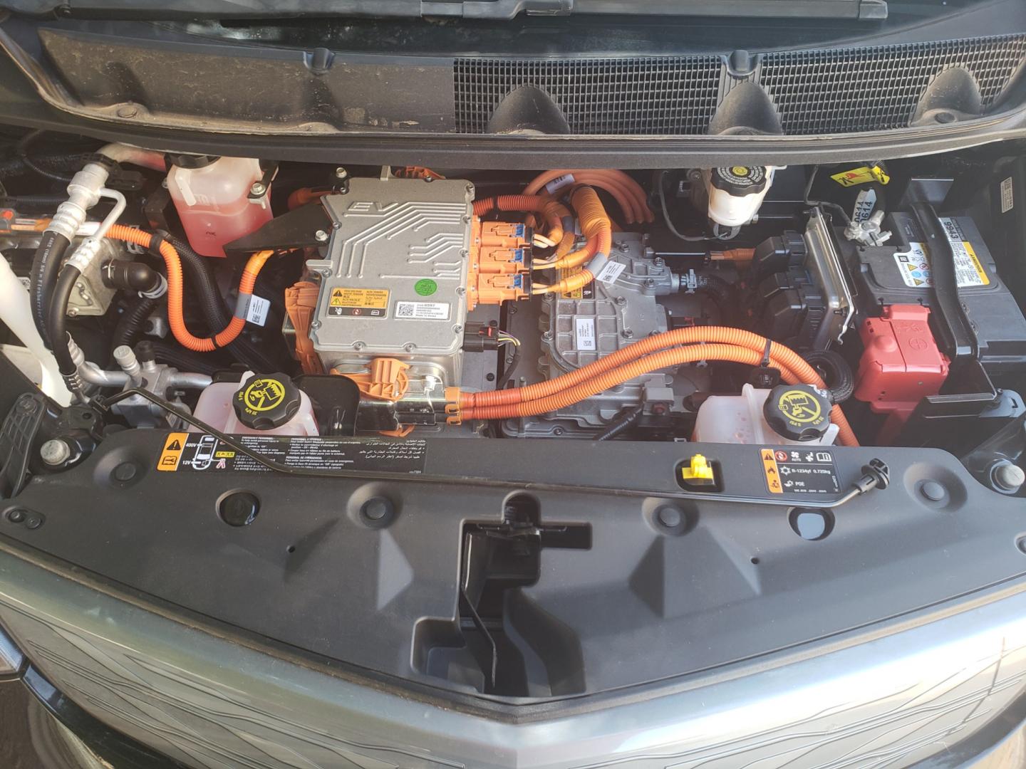 2018 /gray and black Chevrolet Bolt EV LT (1G1FW6S02J4) with an ELECTRIC engine, 1A transmission, located at 323 E Dunlap Ave., Phoenix, AZ, 85020, (602) 331-9000, 33.567677, -112.069000 - 2018 Chevrolet Bolt LT,.......A Must See!! ONLY 49K MILES!!!.... No accidents, Ice cold AC. The car is gorgeous inside and out. Power windows, Power door locks, Touch screen Stereo, Phone sync, Bluetooth, Satellite compatible, Backup camera, Beautiful gray and black interior with gray cloth seats in - Photo#18