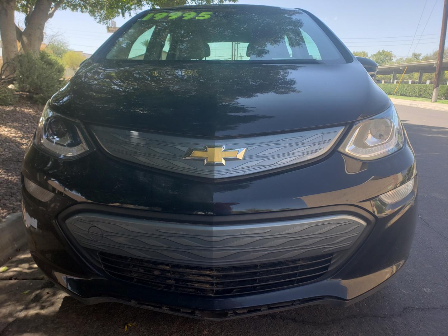 2018 /gray and black Chevrolet Bolt EV LT (1G1FW6S02J4) with an ELECTRIC engine, 1A transmission, located at 323 E Dunlap Ave., Phoenix, AZ, 85020, (602) 331-9000, 33.567677, -112.069000 - 2018 Chevrolet Bolt LT,.......A Must See!! ONLY 49K MILES!!!.... No accidents, Ice cold AC. The car is gorgeous inside and out. Power windows, Power door locks, Touch screen Stereo, Phone sync, Bluetooth, Satellite compatible, Backup camera, Beautiful gray and black interior with gray cloth seats in - Photo#1