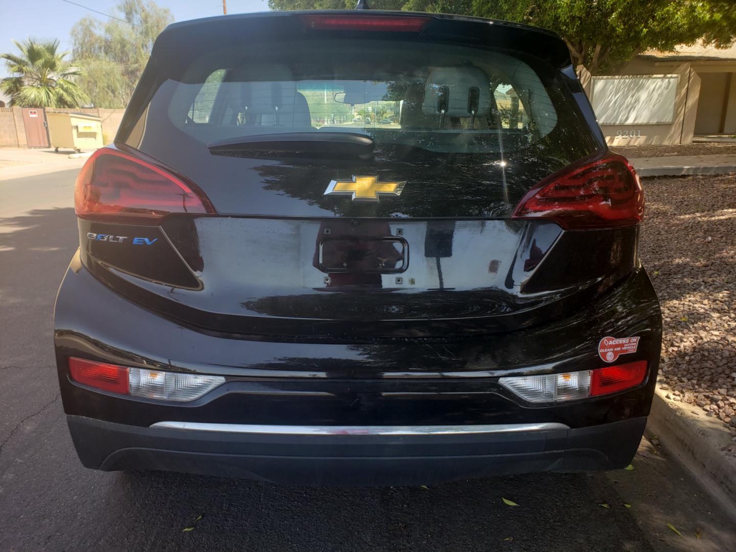 2018 /gray and black Chevrolet Bolt EV LT (1G1FW6S02J4) with an ELECTRIC engine, 1A transmission, located at 323 E Dunlap Ave., Phoenix, AZ, 85020, (602) 331-9000, 33.567677, -112.069000 - 2018 Chevrolet Bolt LT,.......A Must See!! ONLY 49K MILES!!!.... No accidents, Ice cold AC. The car is gorgeous inside and out. Power windows, Power door locks, Touch screen Stereo, Phone sync, Bluetooth, Satellite compatible, Backup camera, Beautiful gray and black interior with gray cloth seats in - Photo#7