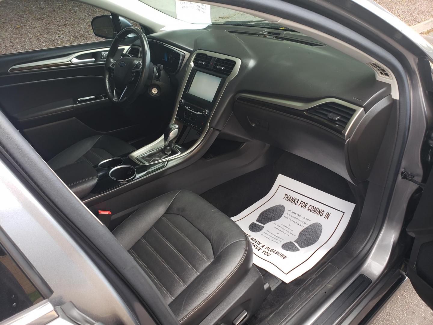 2013 gray /gray and black Ford Fusion Hybrid SE (3FA6P0LU1DR) with an 2.0L L4 DOHC 16V HYBRID engine, CVT transmission, located at 323 E Dunlap Ave., Phoenix, AZ, 85020, (602) 331-9000, 33.567677, -112.069000 - 2013 Ford Fusion Hybrid SE,........EXCELLENT condition, A Real Must See!!.... No accidents, Power everything, Stereo/cd player, Phone sync, Bluetooth, Navigation, Backup camera, Ice cold ac, Clean Gray and Black interior with black cloth seats in near perfect condition, power windows, power door loc - Photo#13