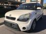 2013 WHITE /black Kia Soul base (KNDJT2A51D7) with an 1.6l i4 engine, 4-Speed Automatic transmission, located at 323 E Dunlap Ave., Phoenix, AZ, 85020, (602) 331-9000, 33.567677, -112.069000 - 2013 Kia Soul,.......Automatic, 4 Cyl. Engine.... Ice cold A/C, Power Options, Stereo/cd player, Phone sync, Bluetooth, Satellite compatible, Clean black interior with black cloth seats,clean Arizona title, Runs and Drives Excellent. Very clean inside and out, 186k miles, Any questions , please cal - Photo#0