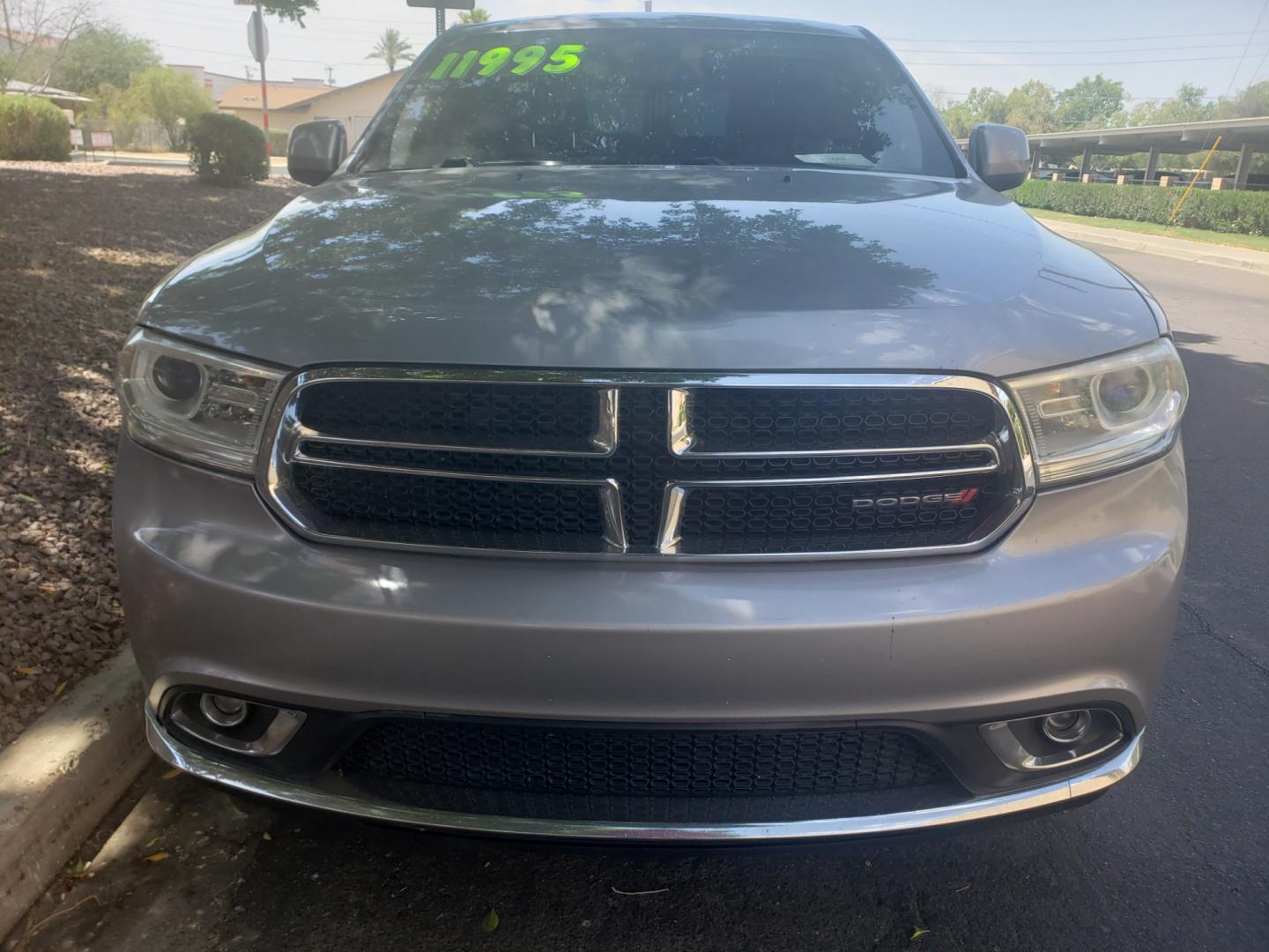 2014 /gray and black Dodge Durango sxt (1C4RDHAG7EC) with an 3.6L V6 DOHC 24V engine, 8 speed auto transmission, located at 323 E Dunlap Ave., Phoenix, AZ, 85020, (602) 331-9000, 33.567677, -112.069000 - 2014 Dodge Durango SXT,......EXCELLENT condition,......Ice Cold A/C, Clean Black and gray interior with black cloth seats in near perfect condition, 3RD row seating, Rear AC, New brakes, Tune up, Touch screen Stereo/CD Player, Bluetooth, Phone sync, Satellite compatible, Backup camera, This suv is g - Photo#1
