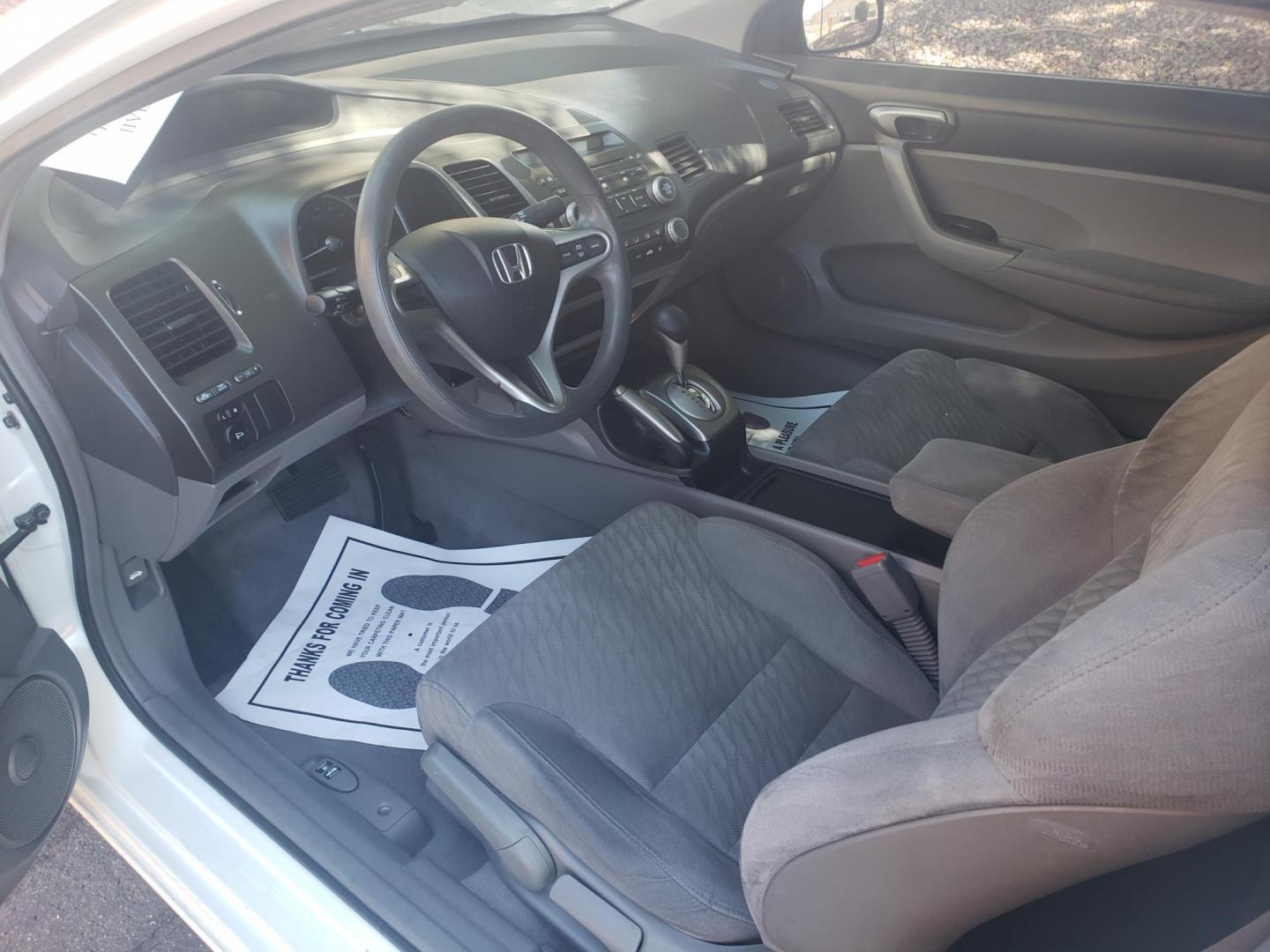 2010 Honda Civic LX Coupe 5-Speed AT (2HGFG1B6XAH) with an 1.8L L4 SOHC 16V engine, 5-Speed Automatic transmission, located at 323 E Dunlap Ave., Phoenix, AZ, 85020, (602) 331-9000, 33.567677, -112.069000 - Photo#9
