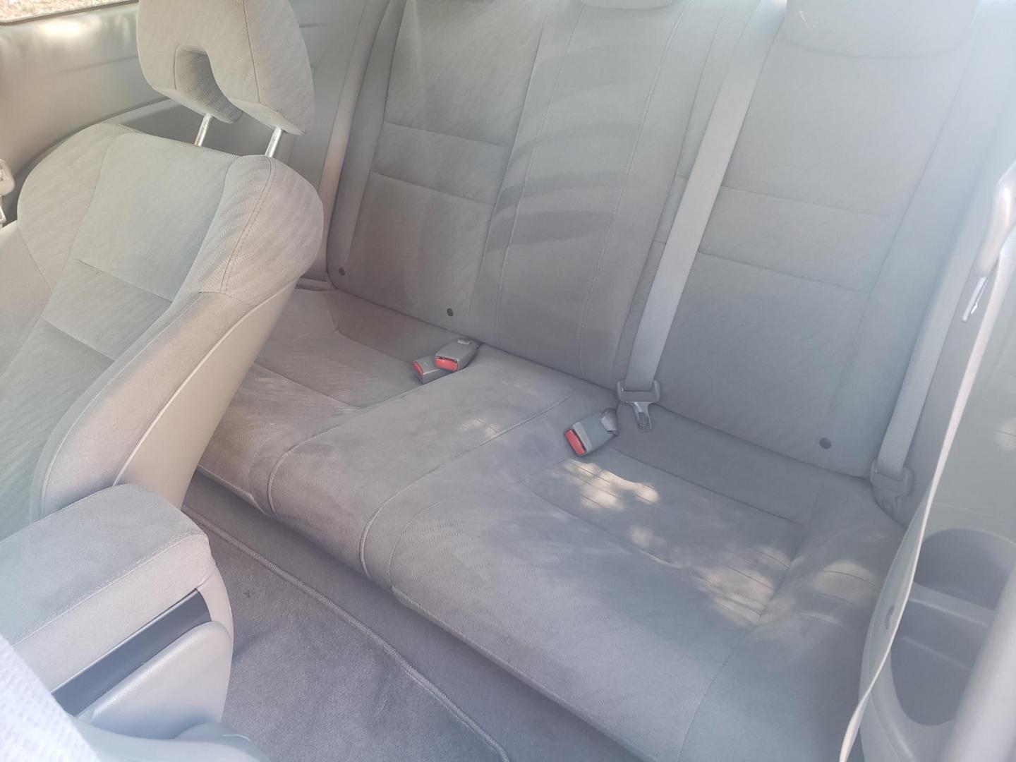 2010 Honda Civic LX Coupe 5-Speed AT (2HGFG1B6XAH) with an 1.8L L4 SOHC 16V engine, 5-Speed Automatic transmission, located at 323 E Dunlap Ave., Phoenix, AZ, 85020, (602) 331-9000, 33.567677, -112.069000 - Photo#10