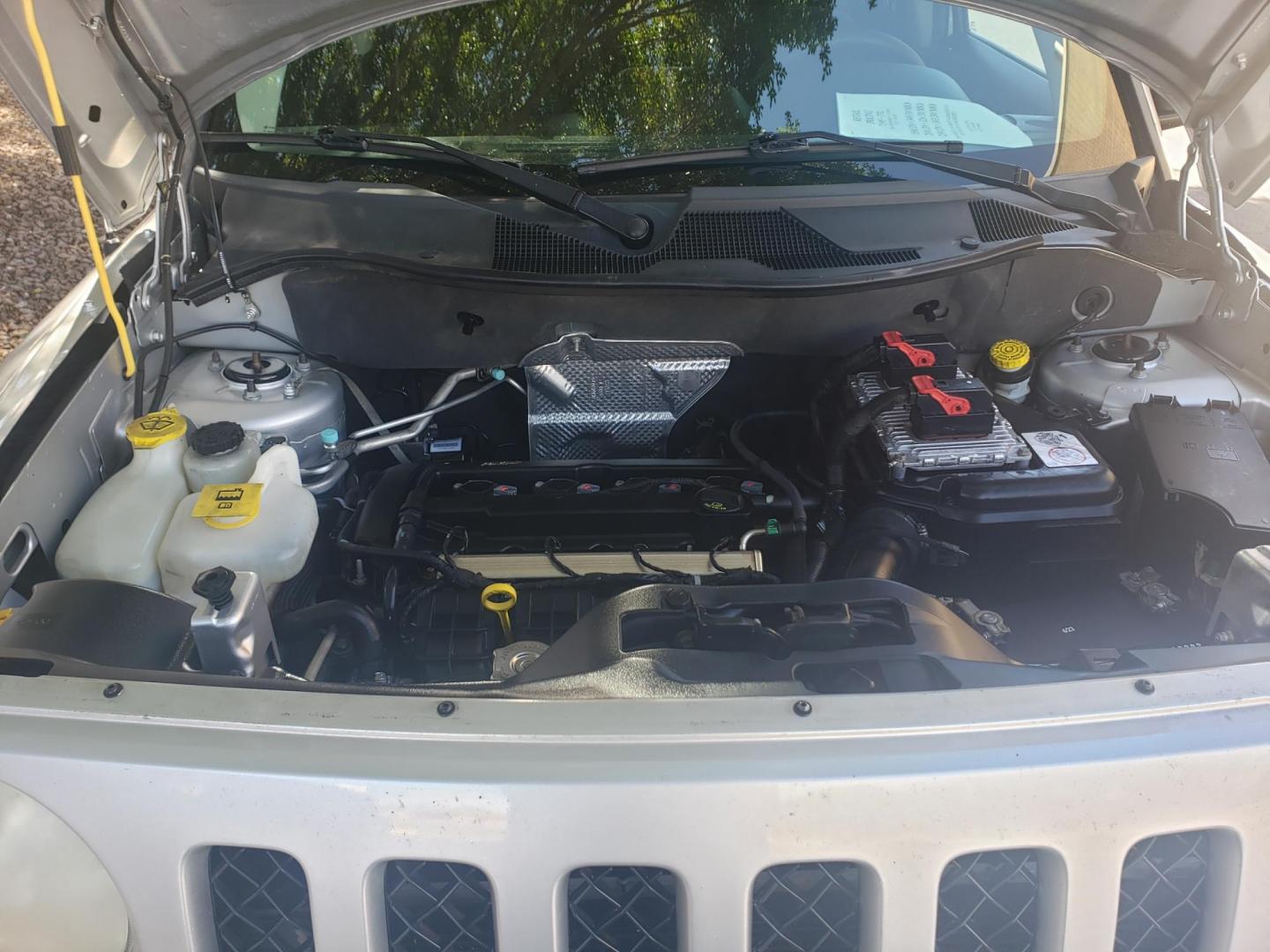 2014 /gray and black Jeep Patriot Sport 2WD (1C4NJPBA9ED) with an 2.0L L4 DOHC 16V engine, automatic transmission, located at 323 E Dunlap Ave., Phoenix, AZ, 85020, (602) 331-9000, 33.567677, -112.069000 - 2014 Jeep Patriot Sport 2WD,......EXCELLENT condition, A Real Must See!!.... No accidents, Power everything, Stereo/cd player, Ice cold ac, Clean gray and Black interior with black cloth seats in near perfect condition, power windows, power door locks, clean Arizona title, Runs and Drives Excellent. - Photo#17