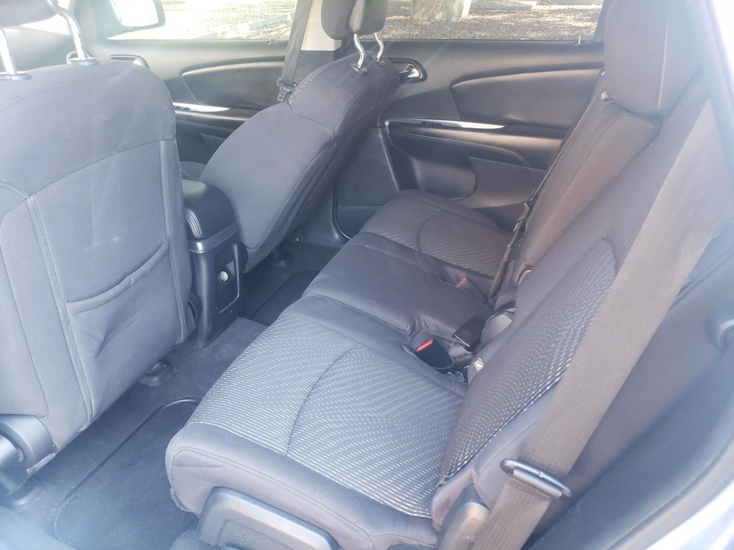 2013 /gray and black Dodge Journey SXT (3C4PDCBG6DT) with an 3.6L V6 DOHC 24V engine, 6-Speed Automatic transmission, located at 323 E Dunlap Ave., Phoenix, AZ, 85020, (602) 331-9000, 33.567677, -112.069000 - Photo#11