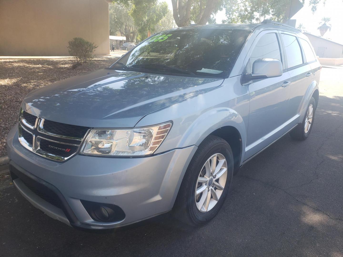 2013 /gray and black Dodge Journey SXT (3C4PDCBG6DT) with an 3.6L V6 DOHC 24V engine, 6-Speed Automatic transmission, located at 323 E Dunlap Ave., Phoenix, AZ, 85020, (602) 331-9000, 33.567677, -112.069000 - Photo#0