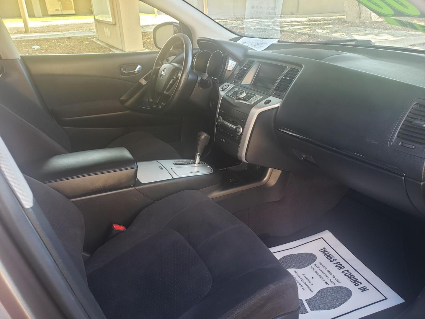 2014 /gray and black Nissan Murano SL AWD (JN8AZ1MW1EW) with an 3.5L V6 DOHC 24V engine, Continuously Variable Transmission transmission, located at 323 E Dunlap Ave., Phoenix, AZ, 85020, (602) 331-9000, 33.567677, -112.069000 - 2014 Nissan Murano SL AWD,……..EXCELLENT condition,......Ice Cold A/C, Clean Black and gray interior with black cloth seats in near perfect condition, New brakes, Tune up, Stereo/CD Player, Bluetooth, Phone sync, This suv is gorgeous inside and out, Incredible gas mileage! Arizona title , Runs a - Photo#13