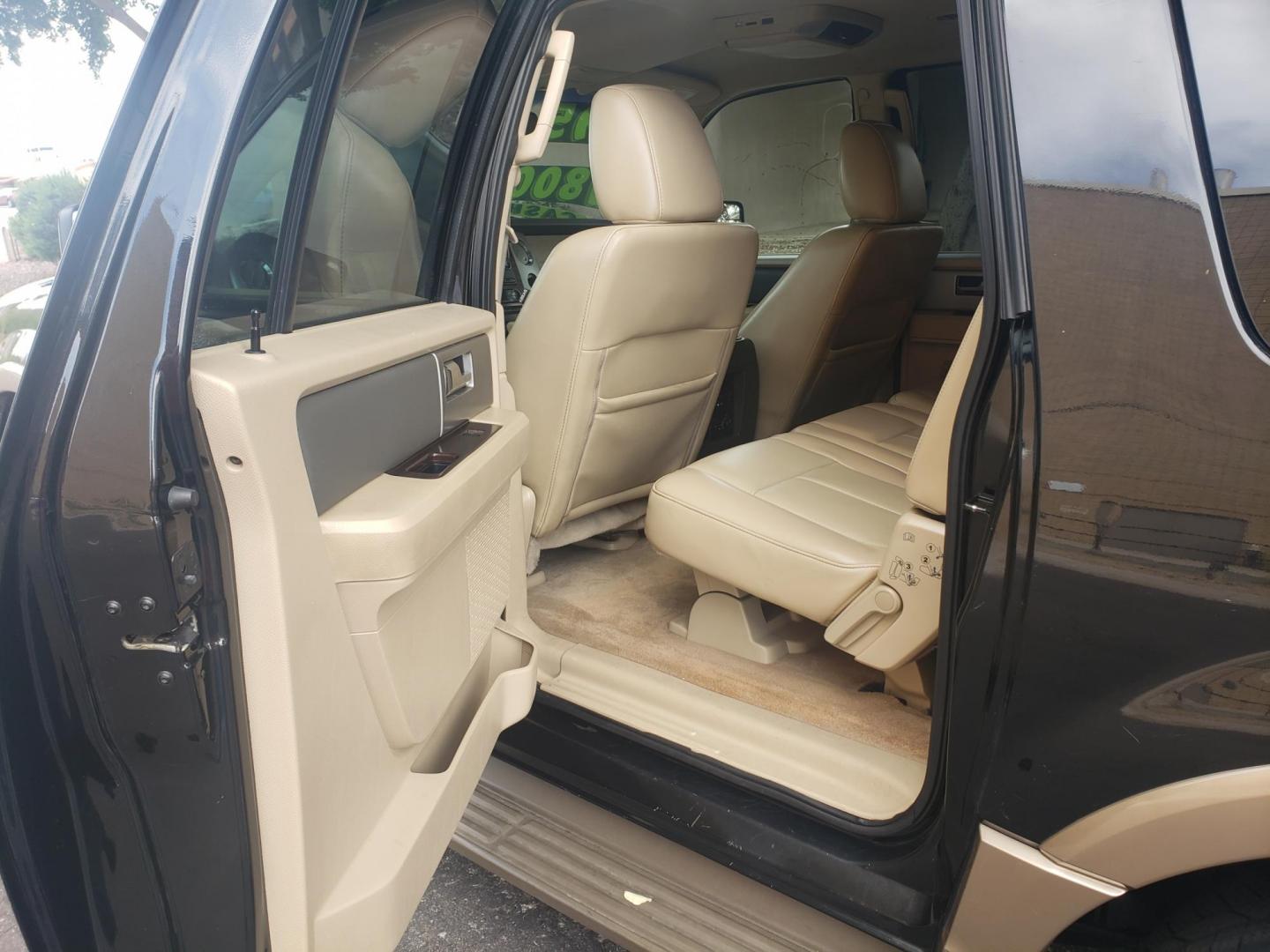 2014 black /tan Ford Expedition EL King Ranch 4WD (1FMJK1J56EE) with an 5.4L V8 SOHC 16V FFV engine, 6-Speed Automatic transmission, located at 323 E Dunlap Ave., Phoenix, AZ, 85020, (602) 331-9000, 33.567677, -112.069000 - Photo#9