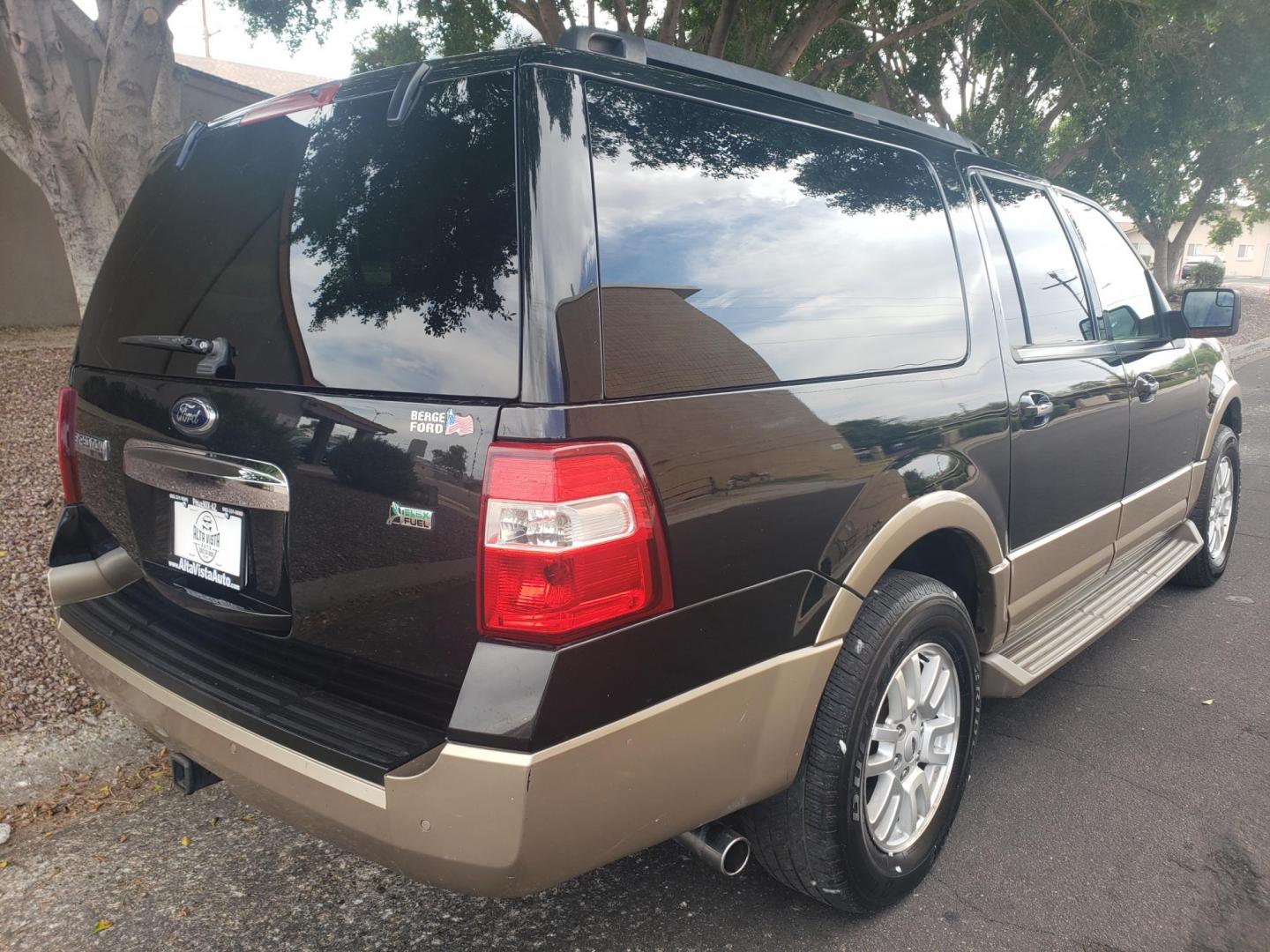 2014 black /tan Ford Expedition EL King Ranch 4WD (1FMJK1J56EE) with an 5.4L V8 SOHC 16V FFV engine, 6-Speed Automatic transmission, located at 323 E Dunlap Ave., Phoenix, AZ, 85020, (602) 331-9000, 33.567677, -112.069000 - Photo#2