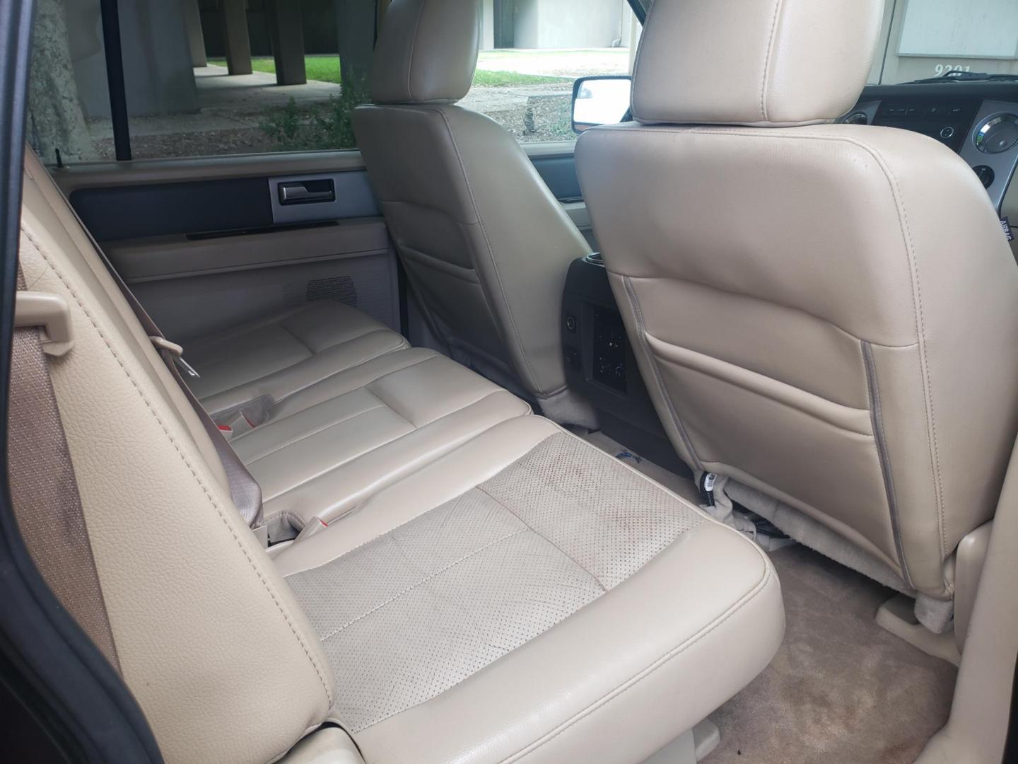 2014 black /tan Ford Expedition EL King Ranch 4WD (1FMJK1J56EE) with an 5.4L V8 SOHC 16V FFV engine, 6-Speed Automatic transmission, located at 323 E Dunlap Ave., Phoenix, AZ, 85020, (602) 331-9000, 33.567677, -112.069000 - Photo#15
