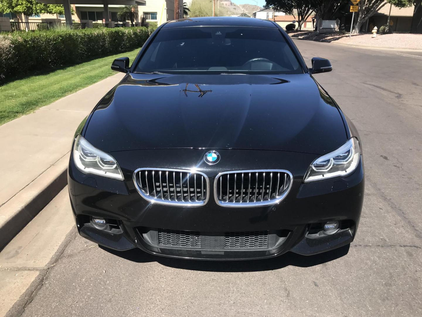 2014 black /black BMW 5-Series 535i xDrive (WBA5B3C58ED) with an 3.0L L6 DOHC 24V engine, 8-Speed Automatic transmission, located at 323 E Dunlap Ave., Phoenix, AZ, 85020, (602) 331-9000, 33.567677, -112.069000 - 2014 BMW 5-Series 535i X Drive,......A True Must See!!.... No accidents, Ice Cold AC, The car is gorgeous inside and out, power windows, power door locks, Gorgeous tinted sunroof, Stereo/Cd Player, Navigation, Phone sync, Bluetooth, Satellite radio compatible, Backup camera, Clean Black Interior wit - Photo#3