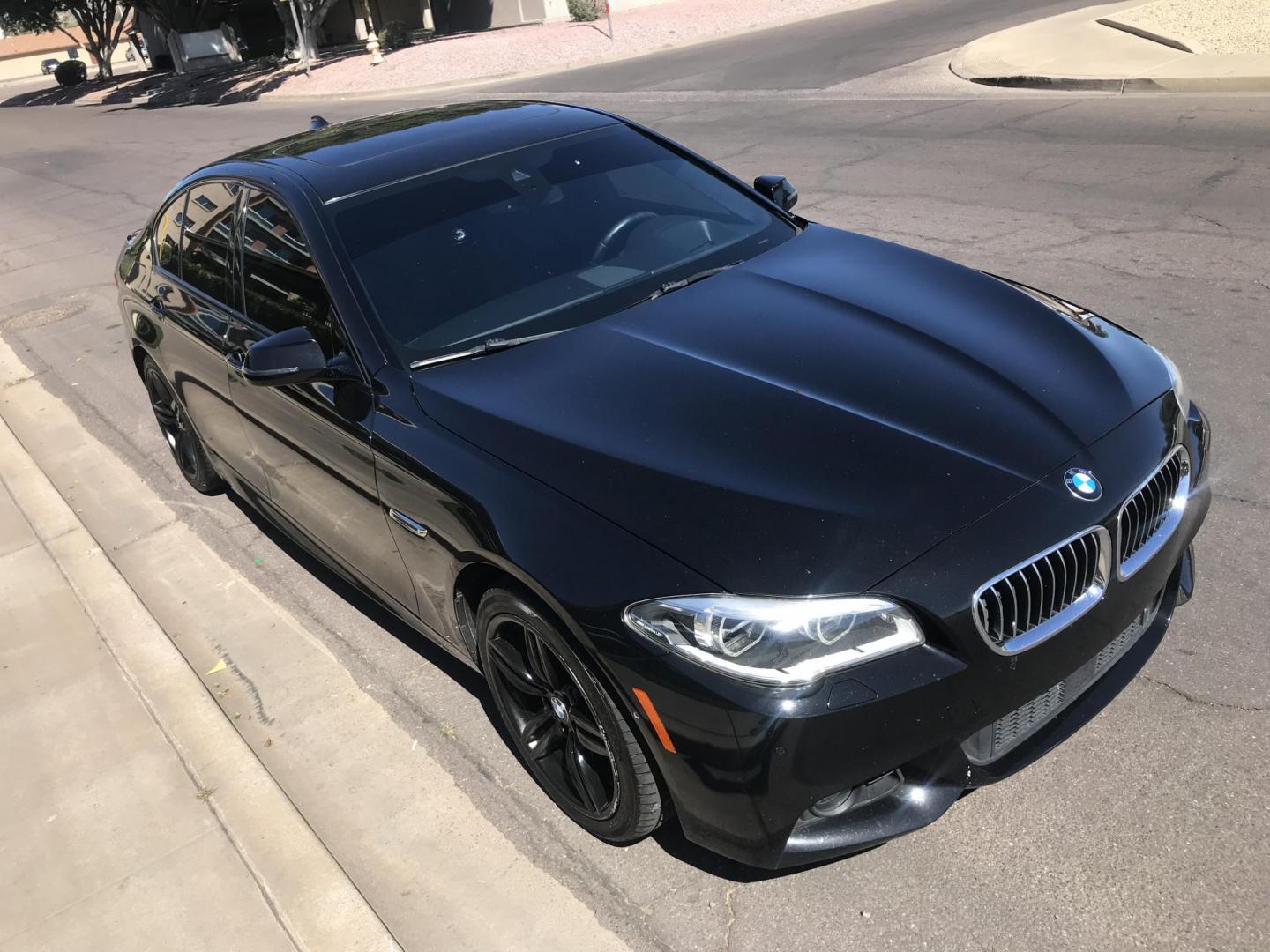 2014 black /black BMW 5-Series 535i xDrive (WBA5B3C58ED) with an 3.0L L6 DOHC 24V engine, 8-Speed Automatic transmission, located at 323 E Dunlap Ave., Phoenix, AZ, 85020, (602) 331-9000, 33.567677, -112.069000 - 2014 BMW 5-Series 535i X Drive,......A True Must See!!.... No accidents, Ice Cold AC, The car is gorgeous inside and out, power windows, power door locks, Gorgeous tinted sunroof, Stereo/Cd Player, Navigation, Phone sync, Bluetooth, Satellite radio compatible, Backup camera, Clean Black Interior wit - Photo#5