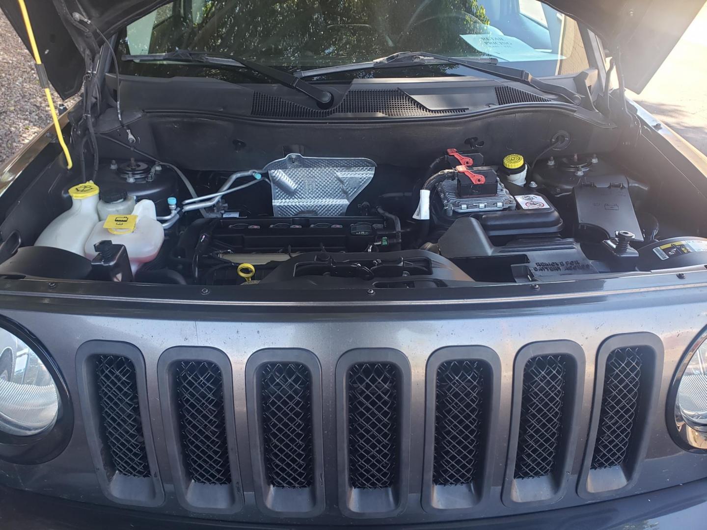 2017 gray /gray and black Jeep Patriot Sport 2WD (1C4NJPBA1HD) with an 2.0L L4 DOHC 16V engine, automatic transmission, located at 323 E Dunlap Ave., Phoenix, AZ, 85020, (602) 331-9000, 33.567677, -112.069000 - 2017 Jeep Patriot Sport 2WD,…….Ice Cold A/C, Clean gray and black interior with gray cloth seats in good condition, New brakes, Tune up, Stereo/CD Player, Bluetooth, Phone sync, Satellite compatible, This SUV is gorgeous inside and out, Incredible gas mileage! Arizona title , Runs and Drives E - Photo#17
