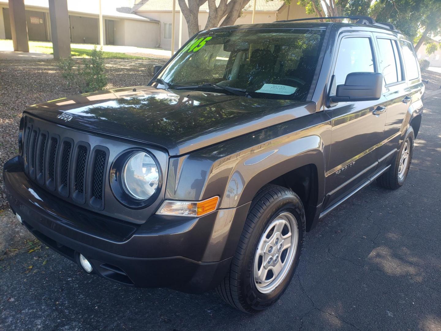 2017 gray /gray and black Jeep Patriot Sport 2WD (1C4NJPBA1HD) with an 2.0L L4 DOHC 16V engine, automatic transmission, located at 323 E Dunlap Ave., Phoenix, AZ, 85020, (602) 331-9000, 33.567677, -112.069000 - 2017 Jeep Patriot Sport 2WD,…….Ice Cold A/C, Clean gray and black interior with gray cloth seats in good condition, New brakes, Tune up, Stereo/CD Player, Bluetooth, Phone sync, Satellite compatible, This SUV is gorgeous inside and out, Incredible gas mileage! Arizona title , Runs and Drives E - Photo#0
