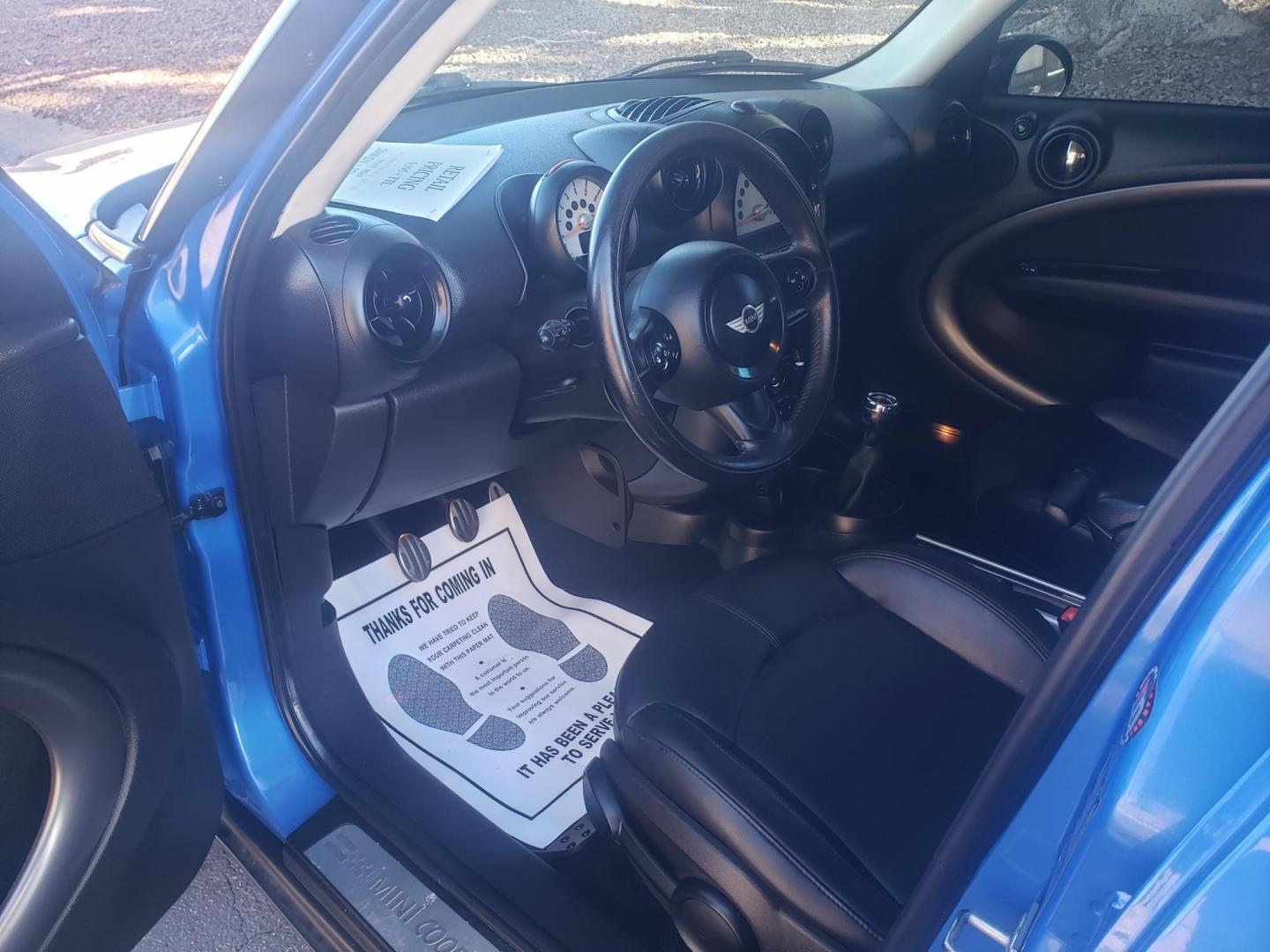 2013 BLUE /gray and black Mini Countryman S ALL4 (WMWZC5C55DW) with an 1.6L L4 DOHC 16V TURBO engine, manuel transmission, located at 323 E Dunlap Ave., Phoenix, AZ, 85020, (602) 331-9000, 33.567677, -112.069000 - 2013 MINI Cooper S,.......EXCELLENT CONDITION........A REAL MUST SEE.....ONLY 105K MILES,....Ice Clod AC...Stereo/CD Player, phone sync, Bluetooth, Gray and black interior with black leather seats in near perfect condition....Runs and Drives Excellent. passed emissions...... Call or text Jody 602-44 - Photo#9