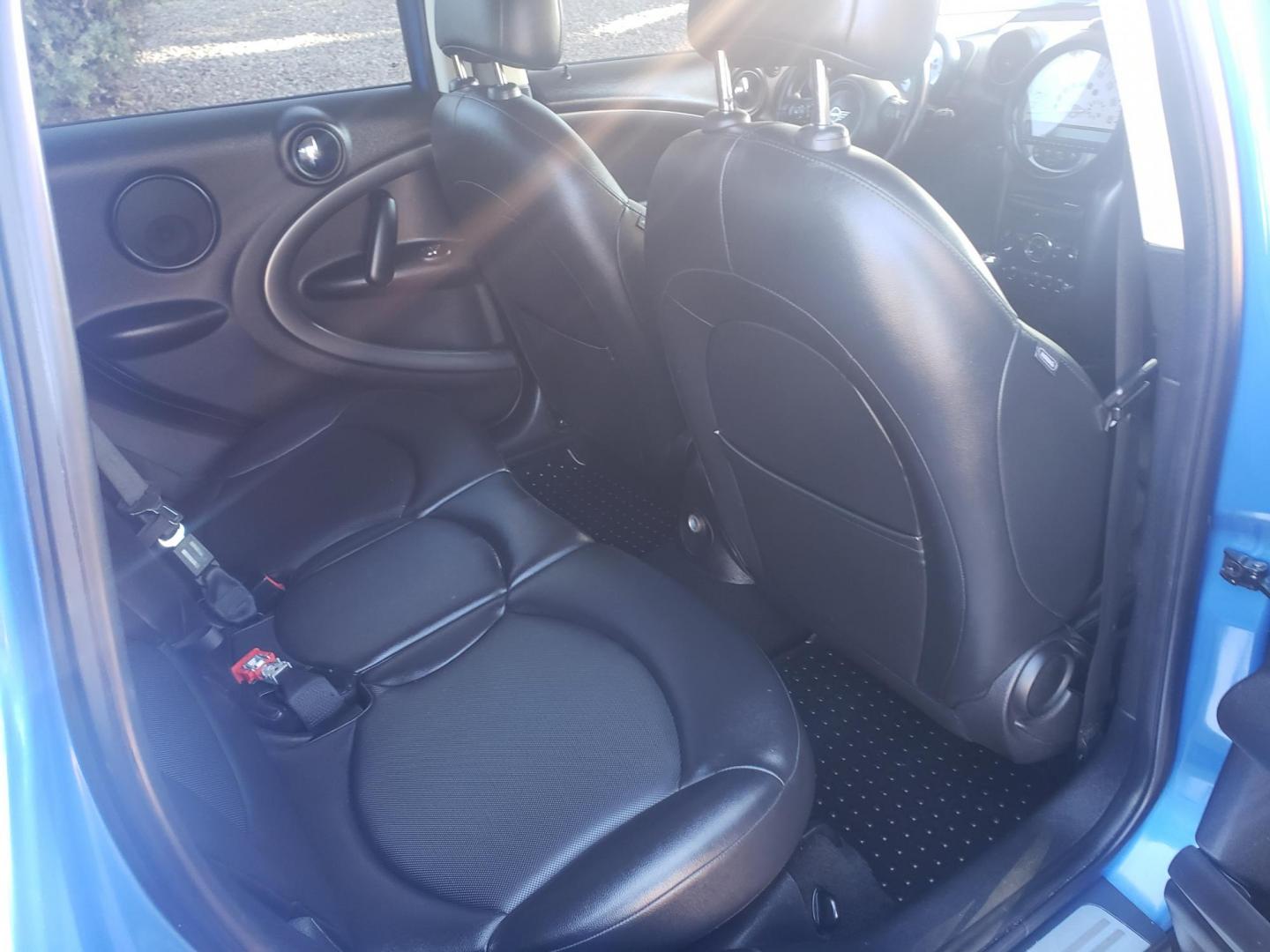 2013 BLUE /gray and black Mini Countryman S ALL4 (WMWZC5C55DW) with an 1.6L L4 DOHC 16V TURBO engine, manuel transmission, located at 323 E Dunlap Ave., Phoenix, AZ, 85020, (602) 331-9000, 33.567677, -112.069000 - 2013 MINI Cooper S,.......EXCELLENT CONDITION........A REAL MUST SEE.....ONLY 105K MILES,....Ice Clod AC...Stereo/CD Player, phone sync, Bluetooth, Gray and black interior with black leather seats in near perfect condition....Runs and Drives Excellent. passed emissions...... Call or text Jody 602-44 - Photo#15