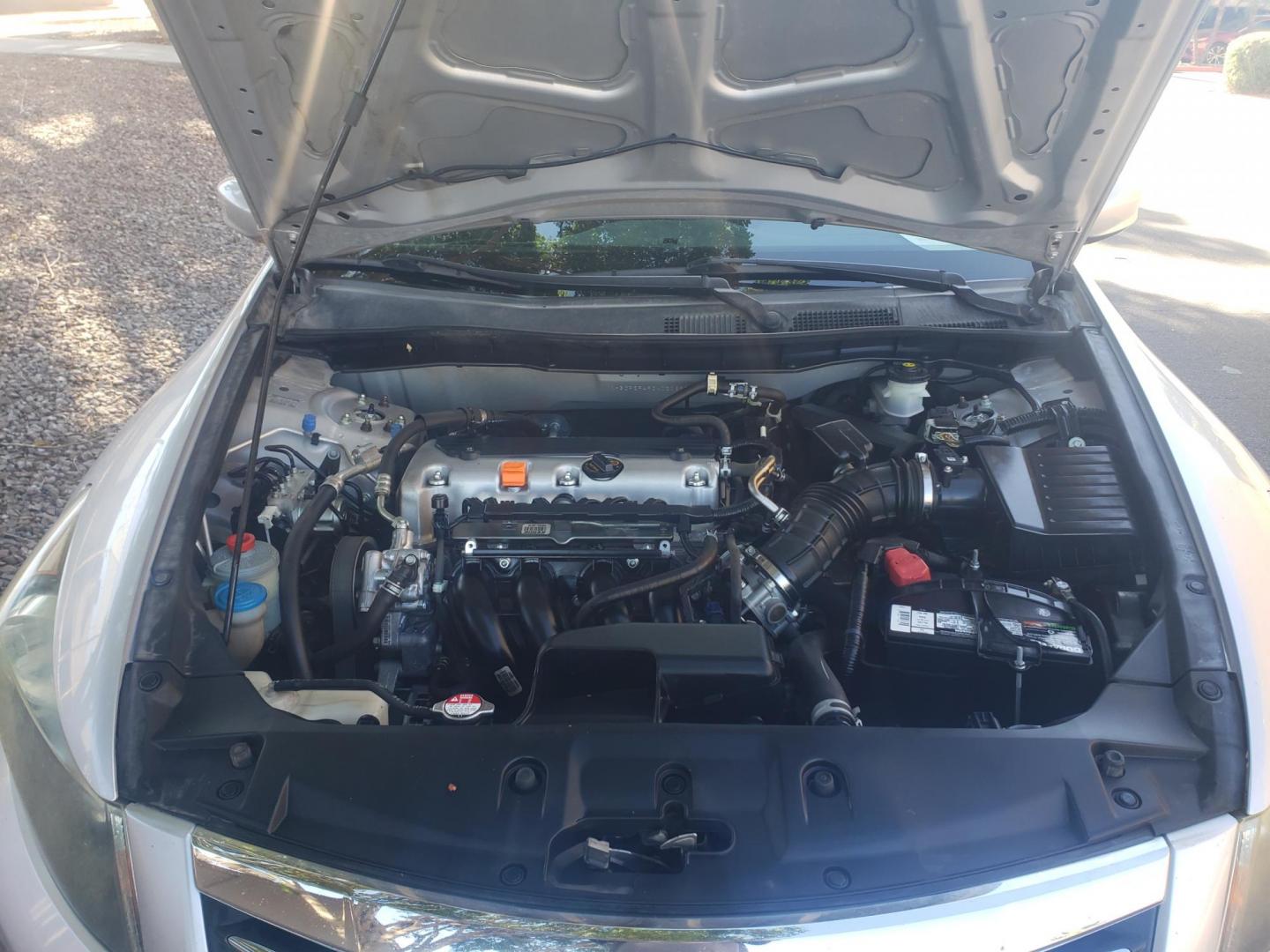 2012 silver /gray and black Honda Accord LX-P Sedan AT (1HGCP2F49CA) with an 2.4L L4 DOHC 16V engine, 5-Speed Automatic transmission, located at 323 E Dunlap Ave., Phoenix, AZ, 85020, (602) 331-9000, 33.567677, -112.069000 - 2012 Honda Accord LX-P Sedan AT,……. EXCELLENT condition,…… A Real Must See!!.... No accidents, Power everything, Ice cold ac, Clean Gray and Black interior with gray cloth seats in near perfect condition, power windows, power door locks, stereo/cd player, phone sync, blue tooth, clean Arizon - Photo#17