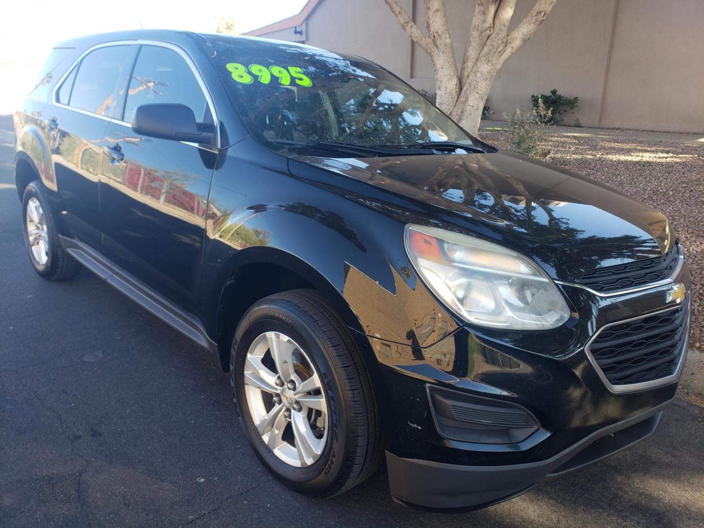 2017 Chevrolet Equinox LS 2WD (2GNALBEK6H1) with an 2.4L L4 DOHC 16V FFV engine, 6A transmission, located at 323 E Dunlap Ave., Phoenix, AZ, 85020, (602) 331-9000, 33.567677, -112.069000 - 2017 Chevrolet Equinox LS 2WD,……. EXCELLENT condition,…… A Real Must See!!.... No accidents, Power everything, Ice cold ac, gray and tan interior with tan leather seats in near perfect condition, power windows, power door locks, stereo/cd player, phone sync, blue tooth, backup camera, satell - Photo#2