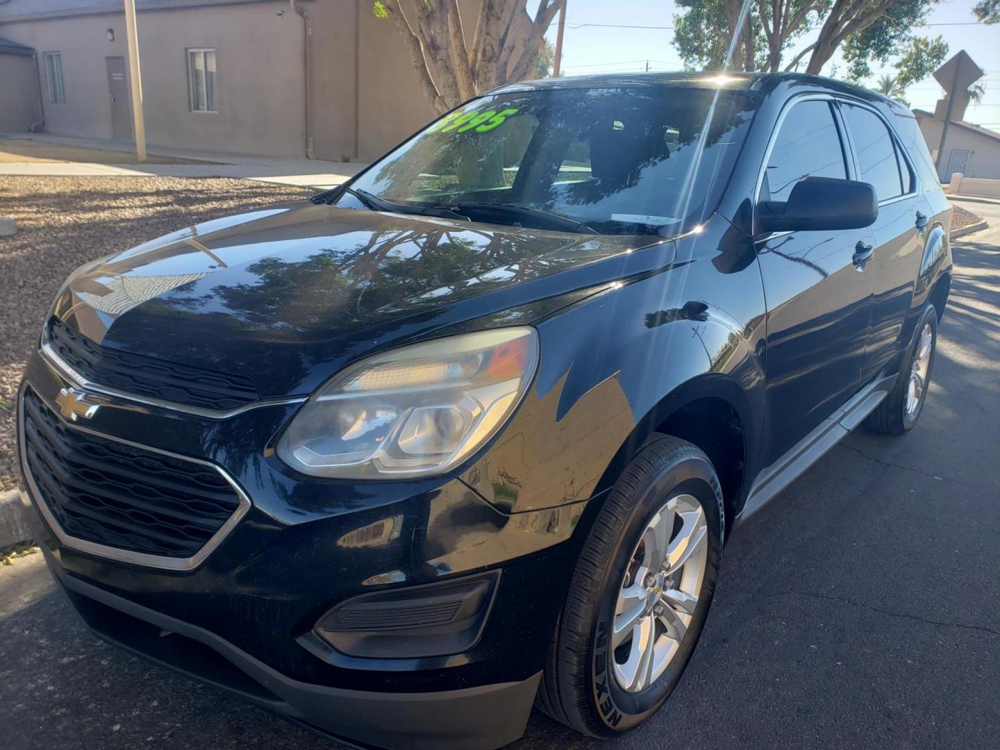2017 Chevrolet Equinox LS 2WD (2GNALBEK6H1) with an 2.4L L4 DOHC 16V FFV engine, 6A transmission, located at 323 E Dunlap Ave., Phoenix, AZ, 85020, (602) 331-9000, 33.567677, -112.069000 - 2017 Chevrolet Equinox LS 2WD,……. EXCELLENT condition,…… A Real Must See!!.... No accidents, Power everything, Ice cold ac, gray and tan interior with tan leather seats in near perfect condition, power windows, power door locks, stereo/cd player, phone sync, blue tooth, backup camera, satell - Photo#0