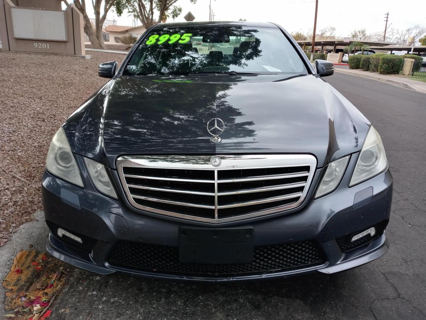 2010 gray /black Mercedes-Benz E-Class E550 Sedan (WDDHF7CB8AA) with an 5.5L V8 DOHC 32V engine, 7-Speed Automatic transmission, located at 323 E Dunlap Ave., Phoenix, AZ, 85020, (602) 331-9000, 33.567677, -112.069000 - 2010 mercedes-benz e550,......A True Must See!! No accidents, IceCold AC, The car is gorgeous inside and out, power windows, power door locks, Gorgeous tinted sunroof, Stereo/Cd Player, Navigation, Phone sync, Bluetooth, Satellite radio compatible, Backup camera, Clean Black Interior with beautiful - Photo#1