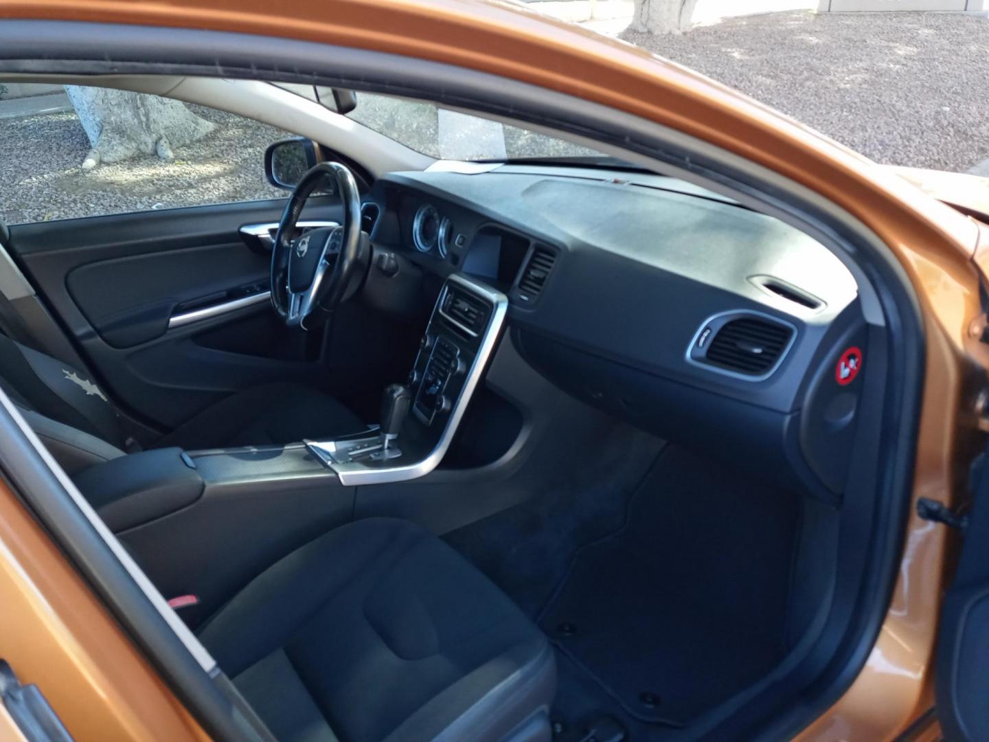2012 bronze /gray and black Volvo S60 T5 (YV1622FS2C2) with an 2.5L L5 DOHC 20V TURBO engine, 6-Speed Automatic transmission, located at 323 E Dunlap Ave., Phoenix, AZ, 85020, (602) 331-9000, 33.567677, -112.069000 - 2012 Volvo S60 T5,……. EXCELLENT condition,…… A Real Must See!!.... No accidents, Power everything, Ice cold ac, gray and black interior with black cloth seats in near perfect condition, power windows, power door locks, stereo/cd player, phone sync, blue tooth, satellite compatible, clean Ar - Photo#12