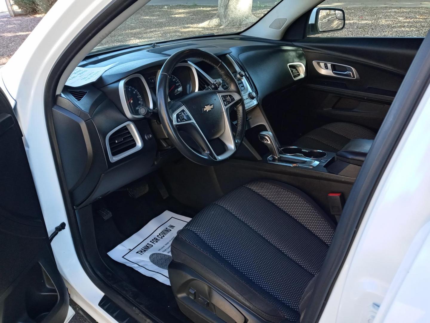 2013 WHITE /gray and black Chevrolet Equinox 1LT AWD (2GNFLEEK0D6) with an 2.4L L4 DOHC 16V engine, 6-Speed Automatic transmission, located at 323 E Dunlap Ave., Phoenix, AZ, 85020, (602) 331-9000, 33.567677, -112.069000 - 2013 Chevrolet Equinox 1LT AWD,……. EXCELLENT condition,…… A Real Must See!!.... No accidents, Power everything, Ice cold ac, gray and black interior with black cloth seats in near perfect condition, power windows, power door locks, touch screen stereo/cd player, phone sync, blue tooth, backu - Photo#8