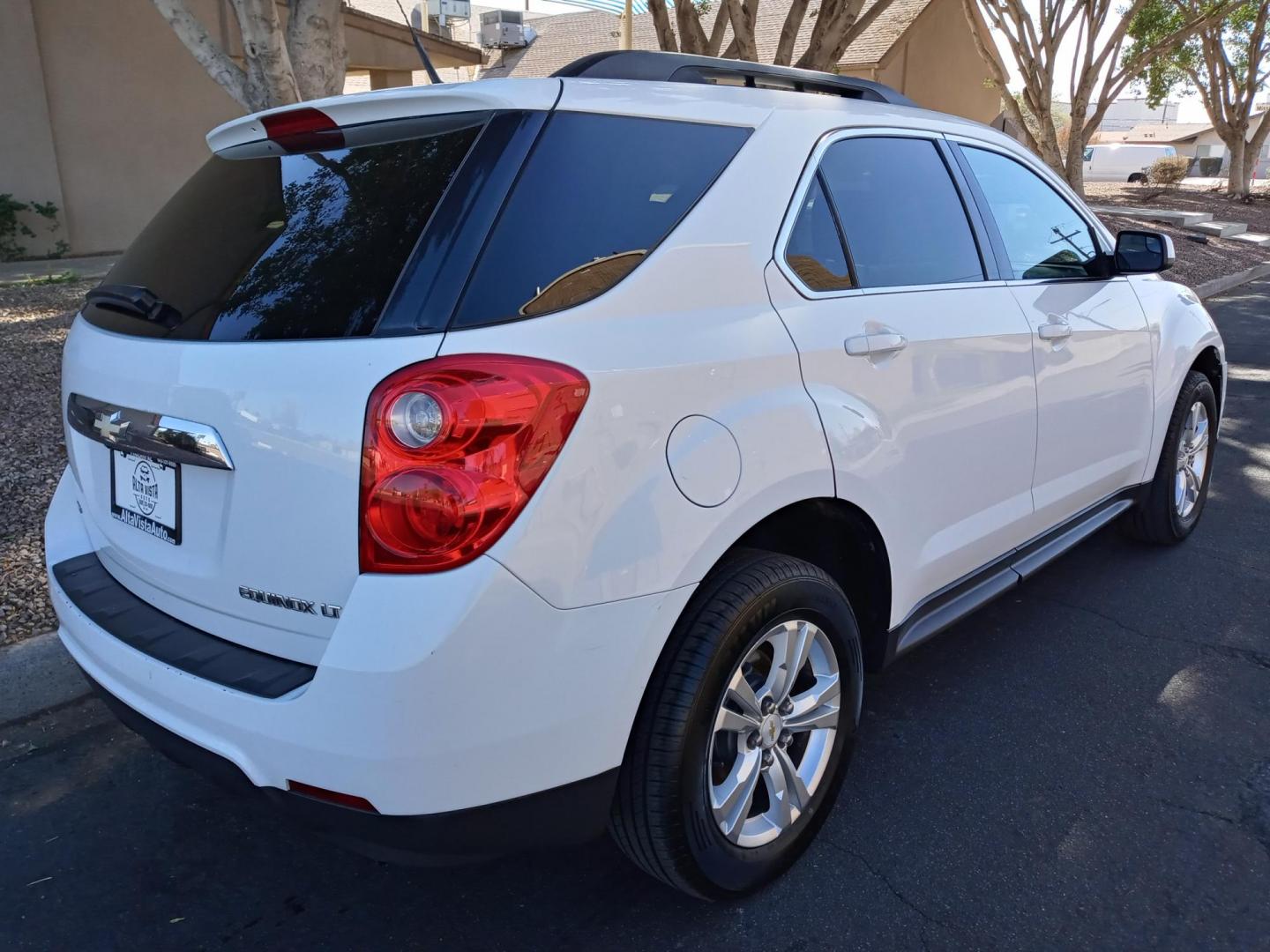 2013 WHITE /gray and black Chevrolet Equinox 1LT AWD (2GNFLEEK0D6) with an 2.4L L4 DOHC 16V engine, 6-Speed Automatic transmission, located at 323 E Dunlap Ave., Phoenix, AZ, 85020, (602) 331-9000, 33.567677, -112.069000 - 2013 Chevrolet Equinox 1LT AWD,……. EXCELLENT condition,…… A Real Must See!!.... No accidents, Power everything, Ice cold ac, gray and black interior with black cloth seats in near perfect condition, power windows, power door locks, touch screen stereo/cd player, phone sync, blue tooth, backu - Photo#3
