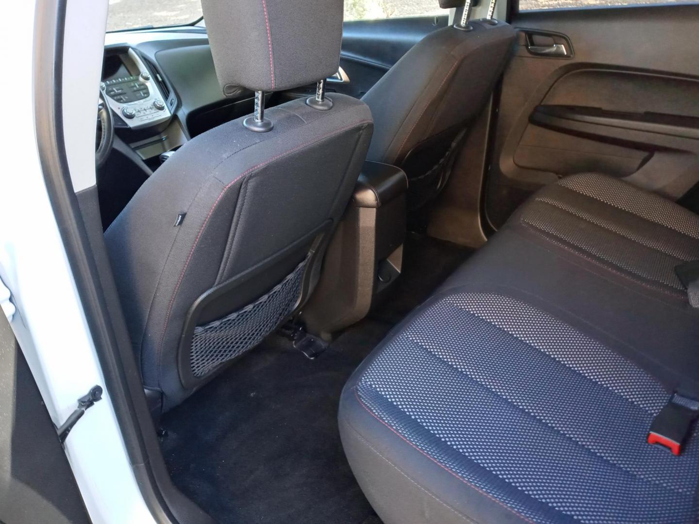 2013 WHITE /gray and black Chevrolet Equinox 1LT AWD (2GNFLEEK0D6) with an 2.4L L4 DOHC 16V engine, 6-Speed Automatic transmission, located at 323 E Dunlap Ave., Phoenix, AZ, 85020, (602) 331-9000, 33.567677, -112.069000 - 2013 Chevrolet Equinox 1LT AWD,……. EXCELLENT condition,…… A Real Must See!!.... No accidents, Power everything, Ice cold ac, gray and black interior with black cloth seats in near perfect condition, power windows, power door locks, touch screen stereo/cd player, phone sync, blue tooth, backu - Photo#10
