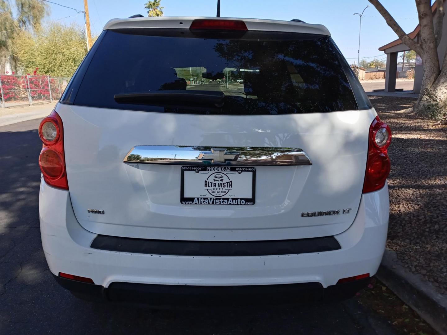 2013 WHITE /gray and black Chevrolet Equinox 1LT AWD (2GNFLEEK0D6) with an 2.4L L4 DOHC 16V engine, 6-Speed Automatic transmission, located at 323 E Dunlap Ave., Phoenix, AZ, 85020, (602) 331-9000, 33.567677, -112.069000 - 2013 Chevrolet Equinox 1LT AWD,……. EXCELLENT condition,…… A Real Must See!!.... No accidents, Power everything, Ice cold ac, gray and black interior with black cloth seats in near perfect condition, power windows, power door locks, touch screen stereo/cd player, phone sync, blue tooth, backu - Photo#7