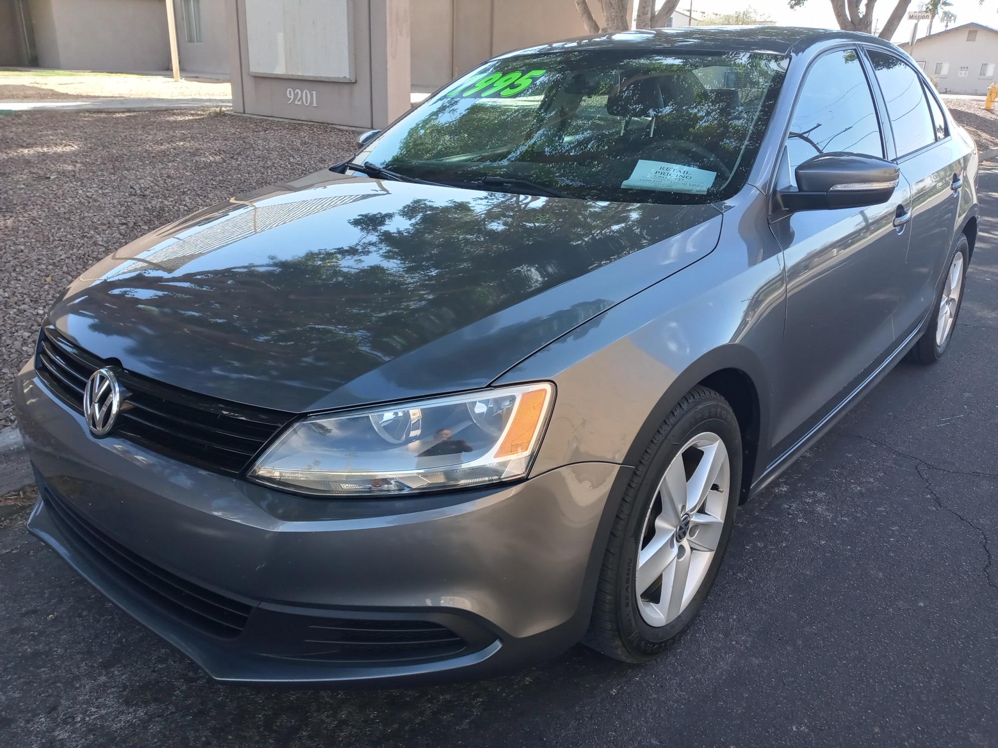 photo of 2011 Volkswagen Jetta SE PZEV