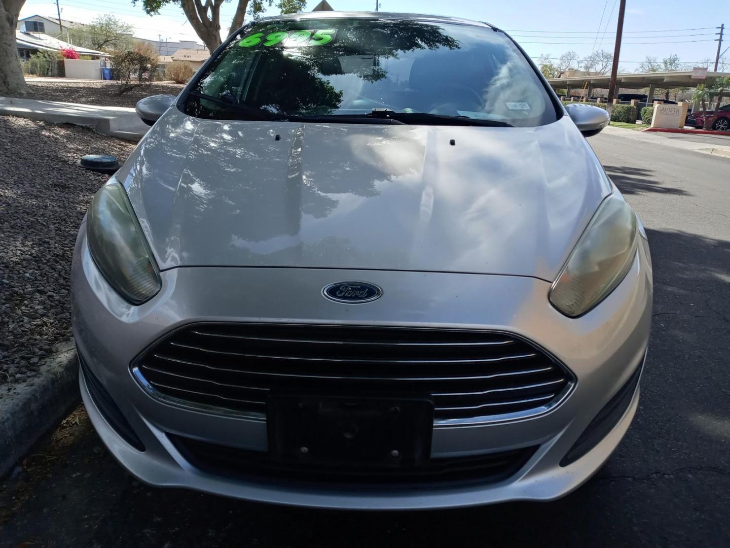 2016 silver /gray and black Ford Fiesta SE Hatchback (3FADP4EJ8GM) with an 1.6L L4 DOHC 16V engine, automatic transmission, located at 323 E Dunlap Ave., Phoenix, AZ, 85020, (602) 331-9000, 33.567677, -112.069000 - 2016 Ford Fiesta SE Hatchback,...... EXCELLENT condition, A Real Must See!!.... No accidents, Ice cold ac, Stereo/CD Player, Bluetooth, Phone sync, Clean Black and gray interior with Black cloth seats in near perfect condition, power windows, power door locks, clean Arizona title, Runs and Drives E - Photo#1